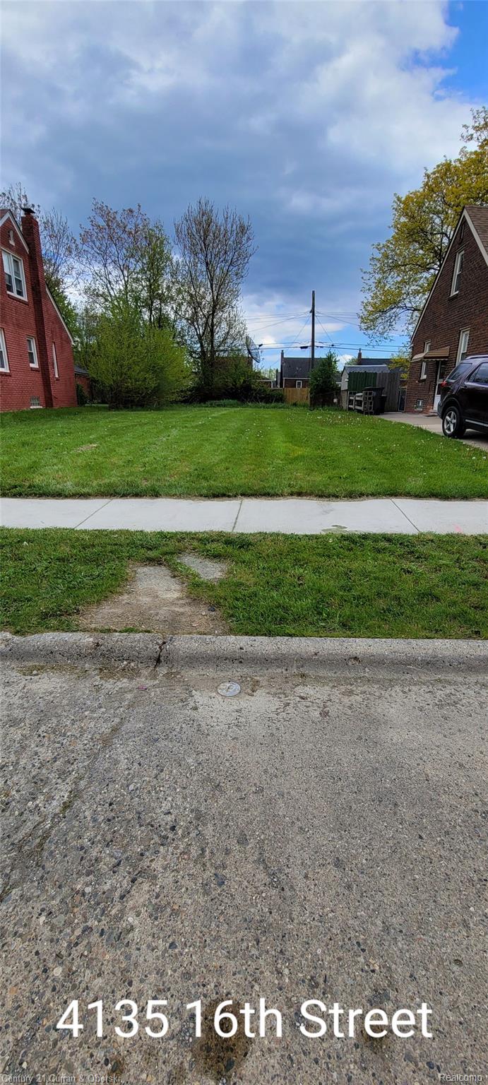 4135 16th Street Property Photo 1