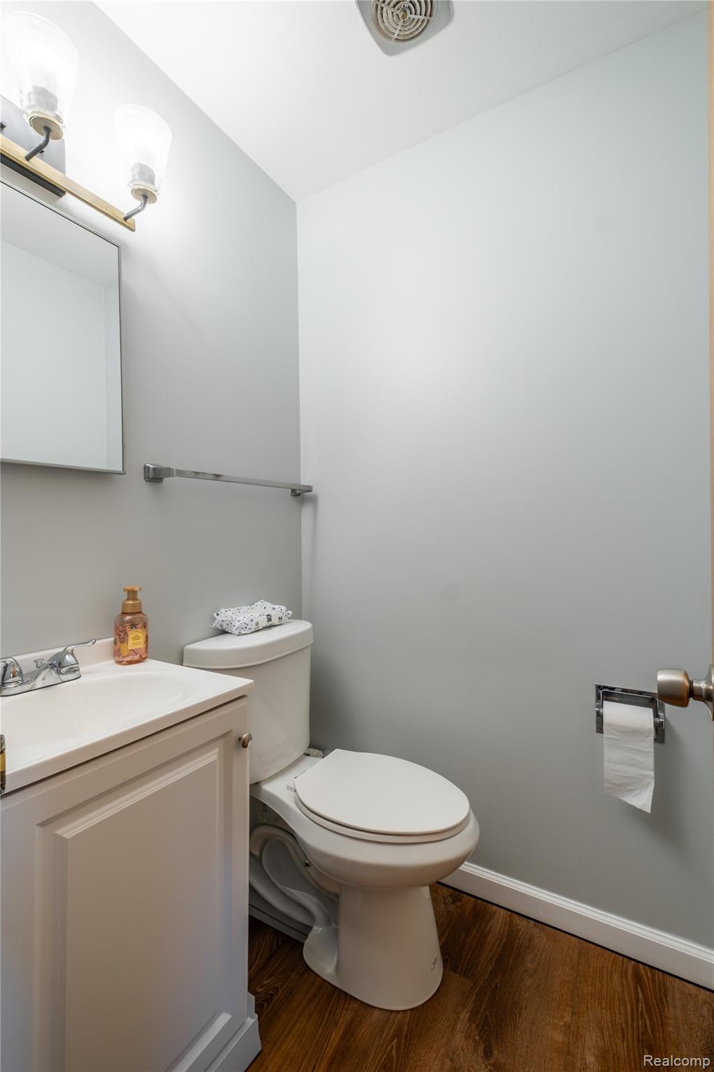 4240 Sheridan Road Property Photo 26
