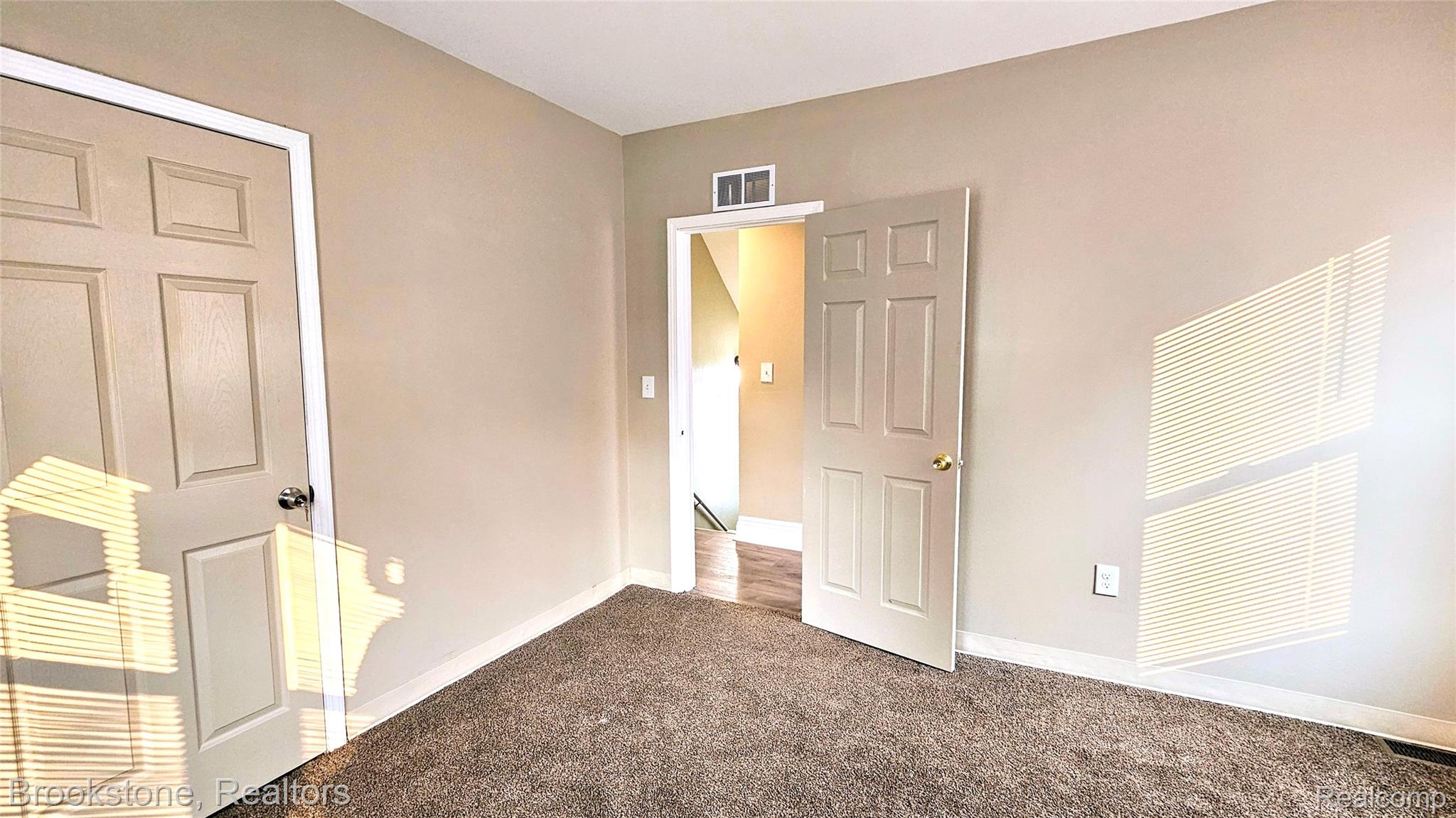 2520 Seyburn Street Property Photo 29