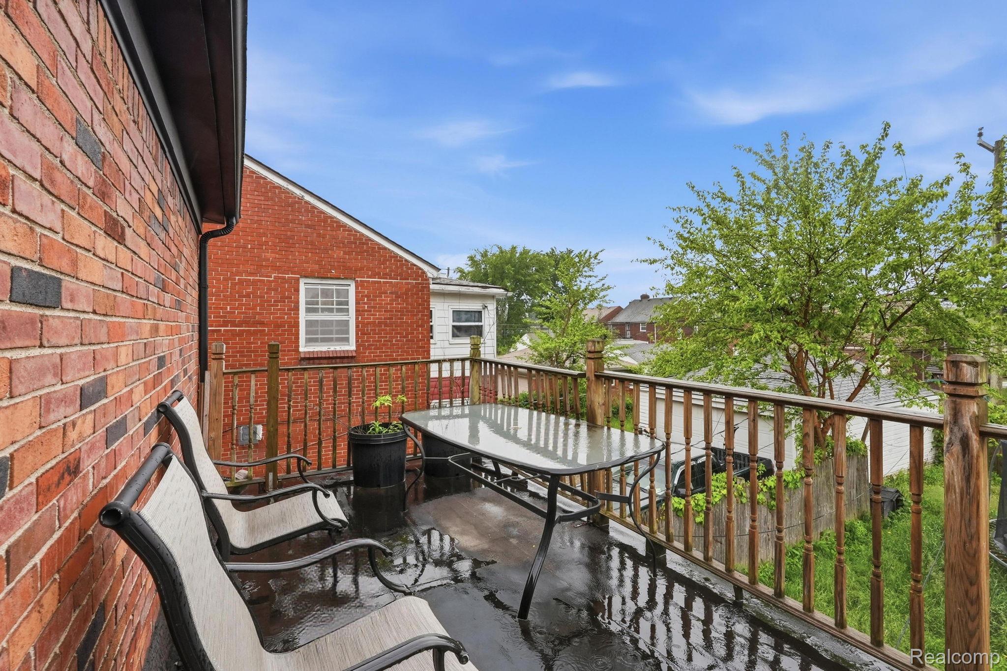 5566 W Outer Drive Property Photo 33