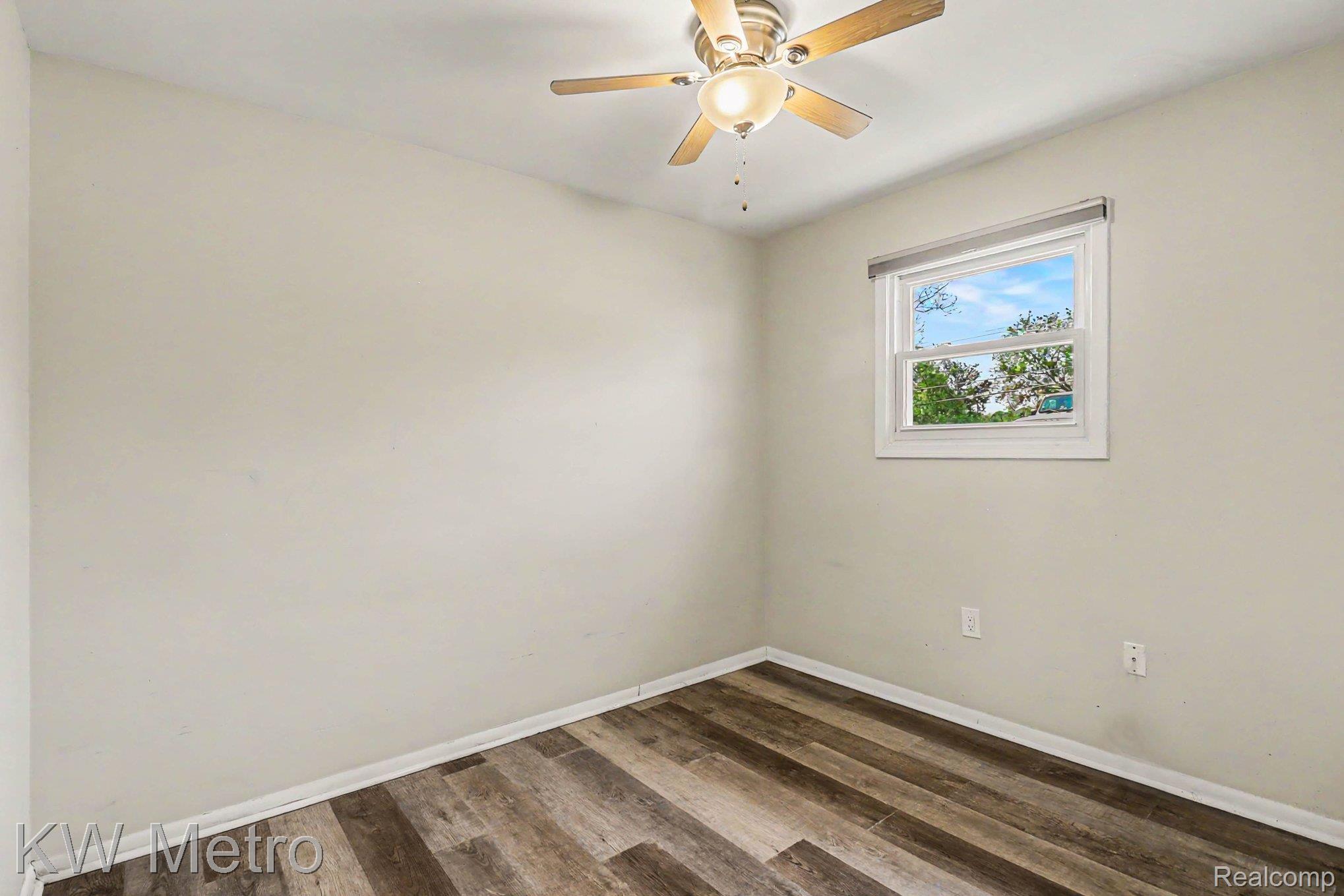 657 Dunleavy Drive Property Photo 13