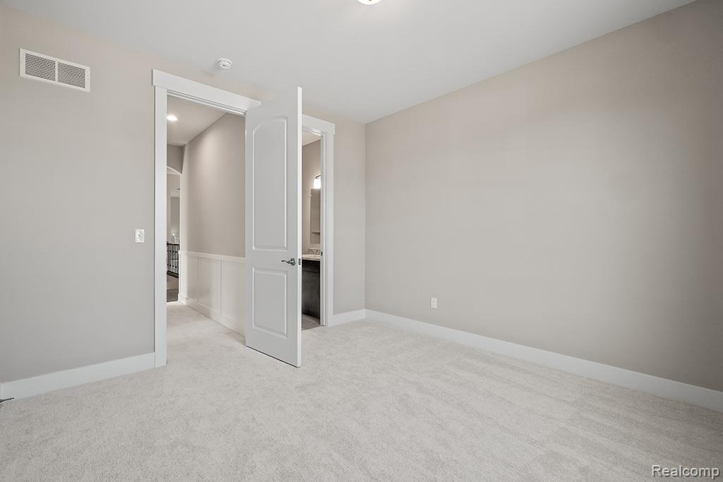 1057 Overlook Drive Property Photo 29