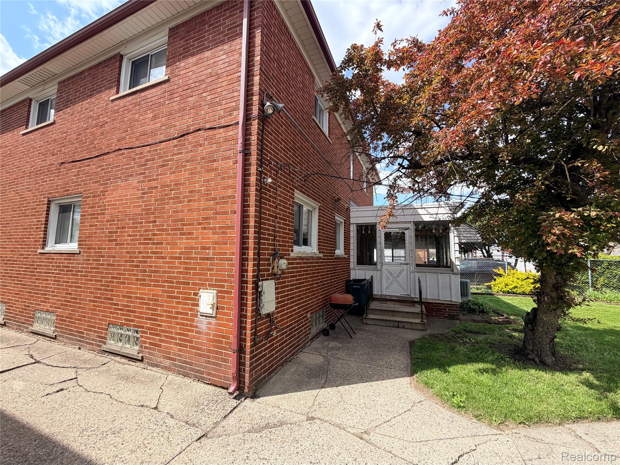 24660 Manistee Street Property Photo 7