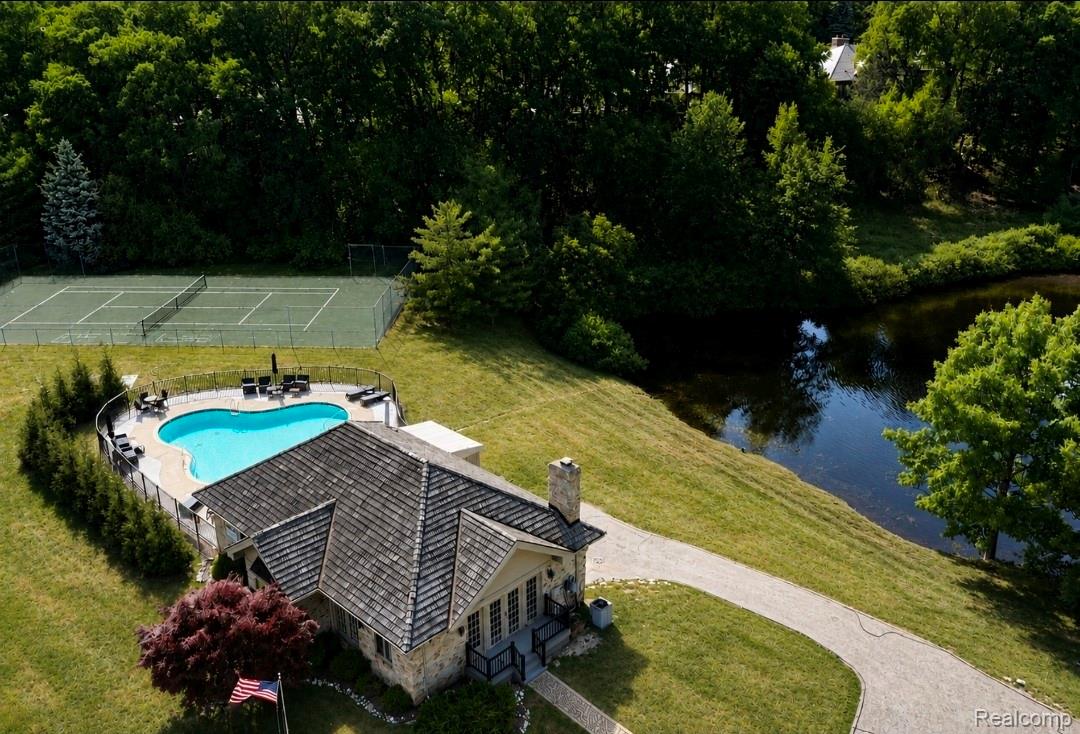 24 Chateaux Du Lac Property Photo 14
