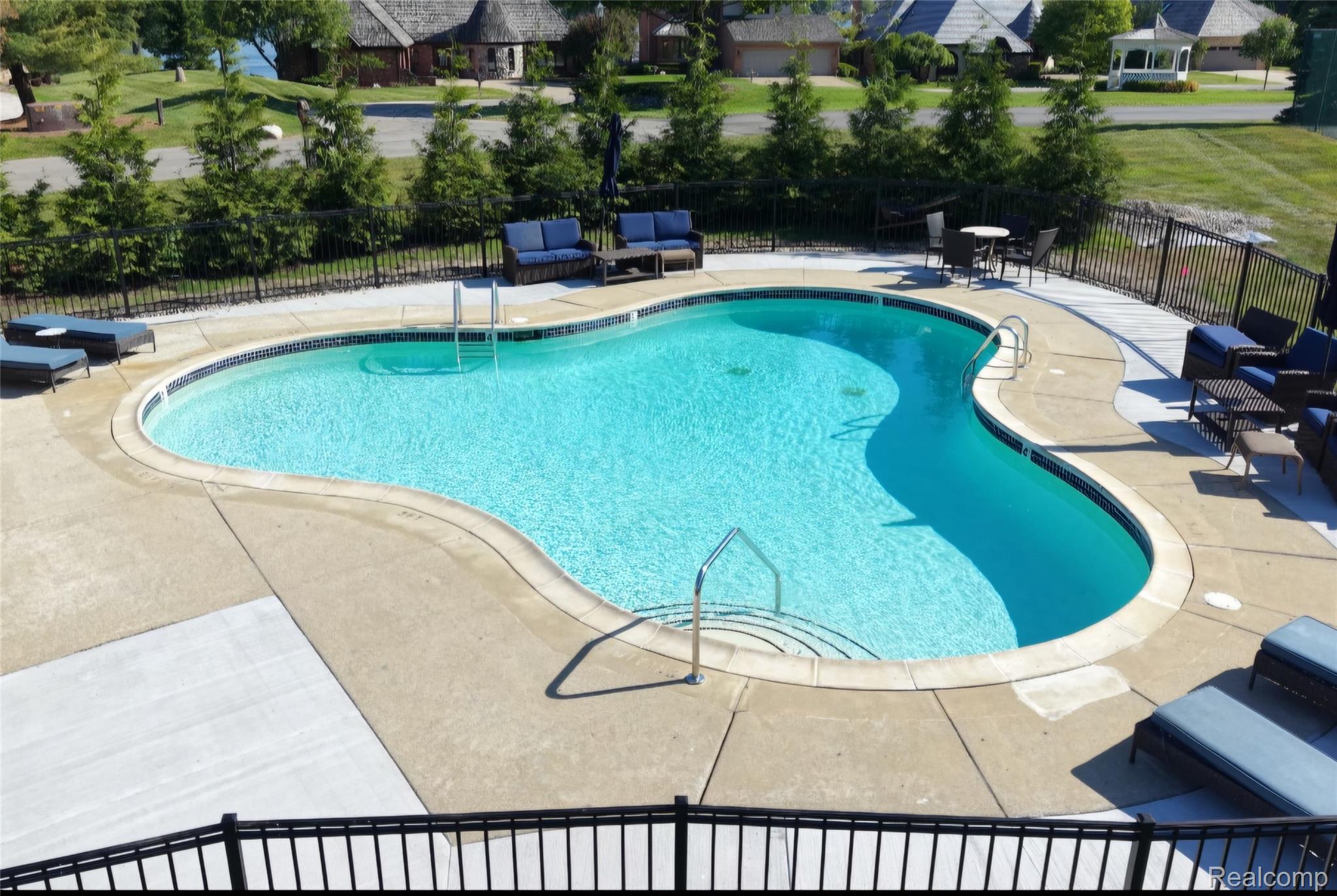 24 Chateaux Du Lac Property Photo 16