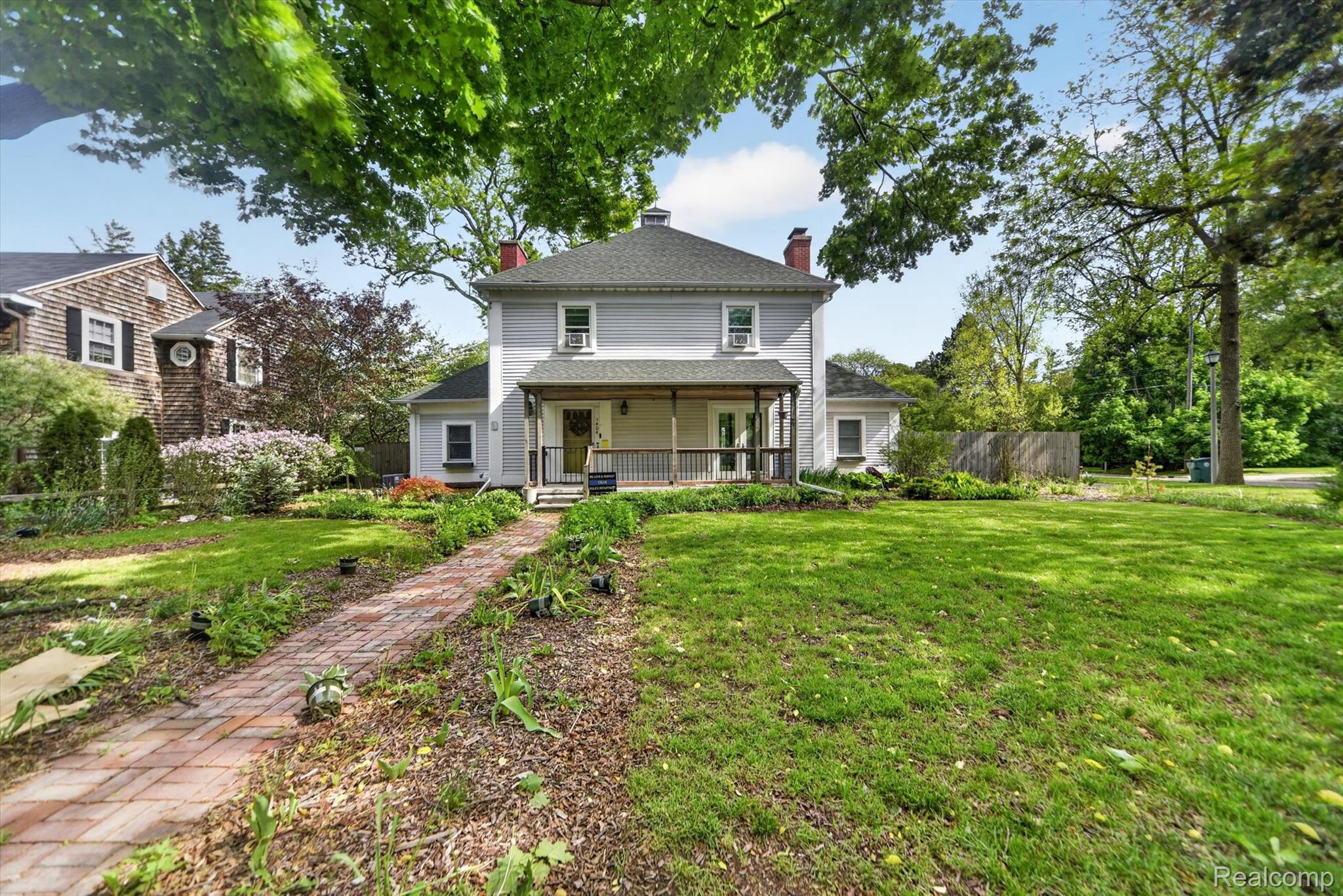 1404 Harvard Road Property Photo 4