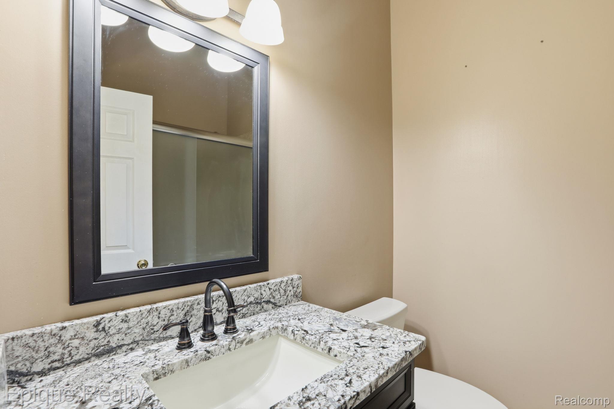21370 Carlton Drive Property Photo 17