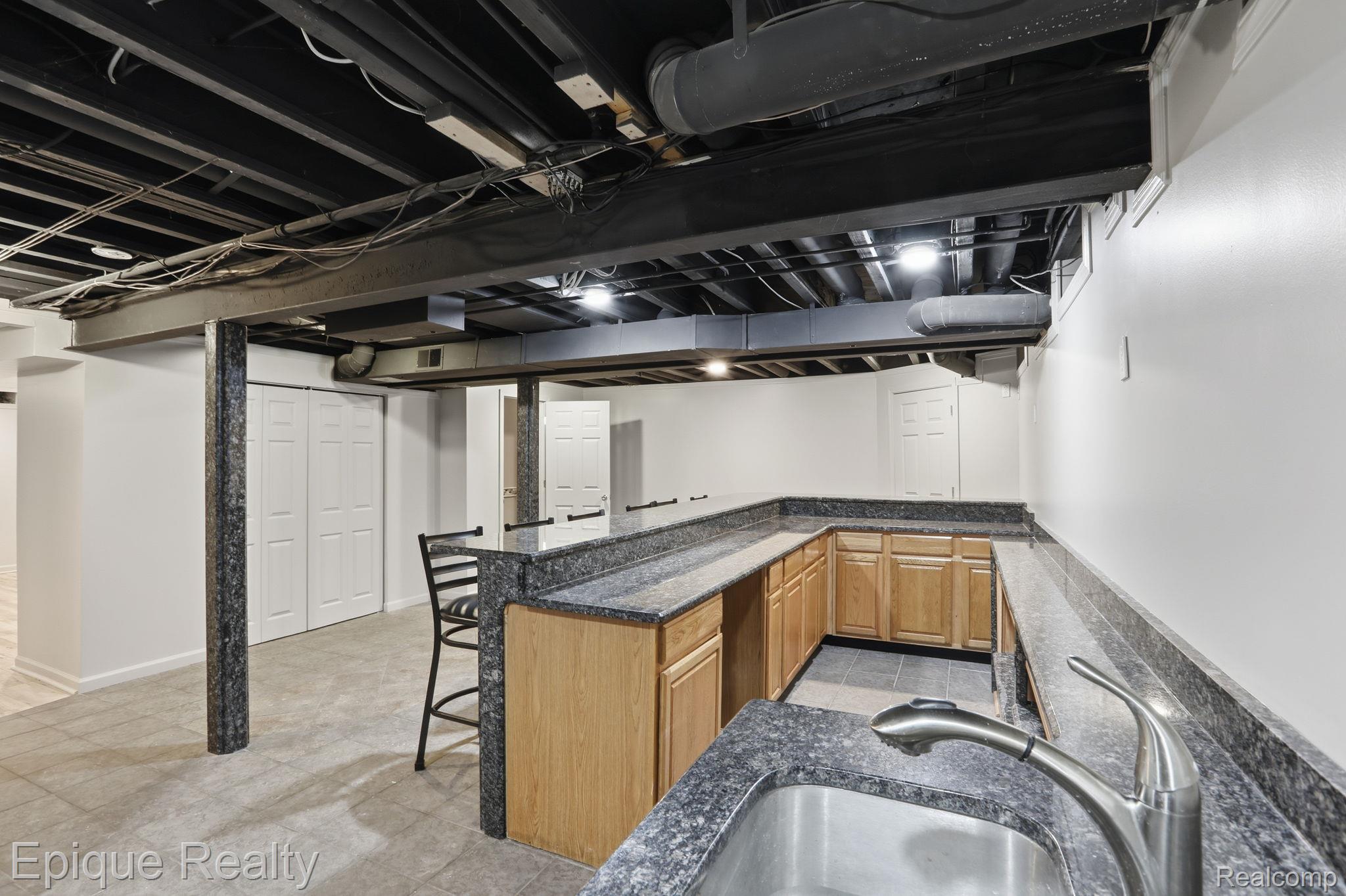21370 Carlton Drive Property Photo 22