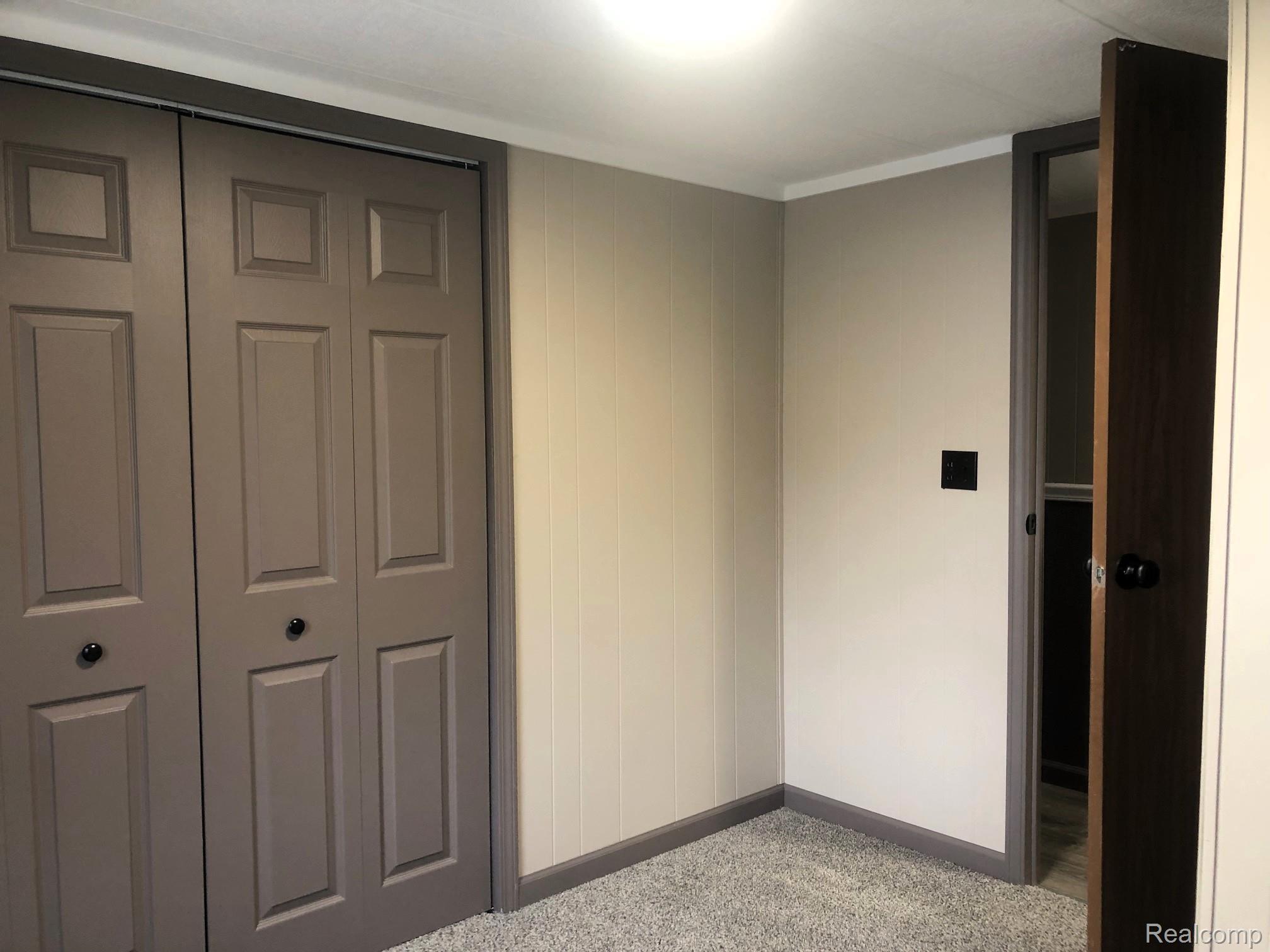 612 Holly Court Property Photo 11