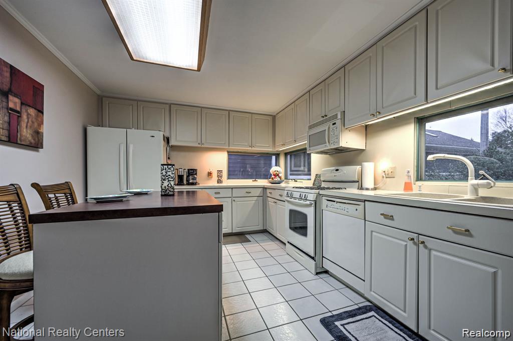 3453 Ormond Road Property Photo 10