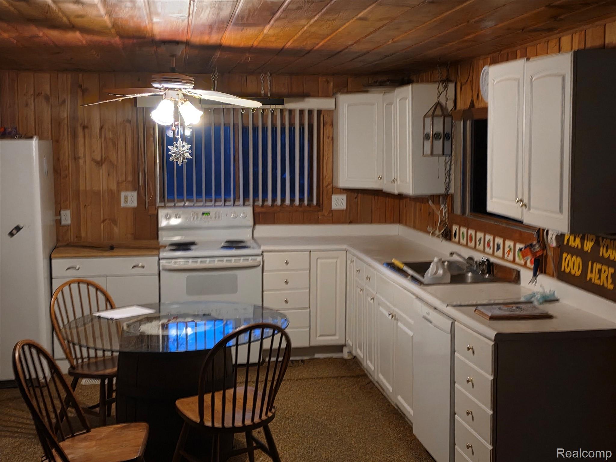 5136 Hardwood Trail Property Photo 39