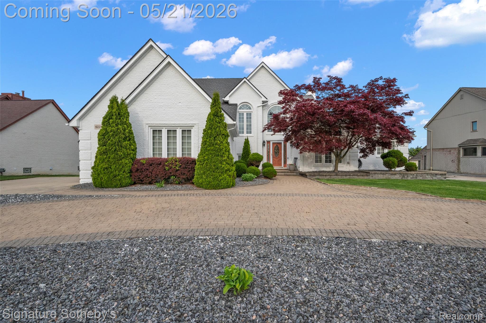 42280 Locklin Drive Property Photo 1