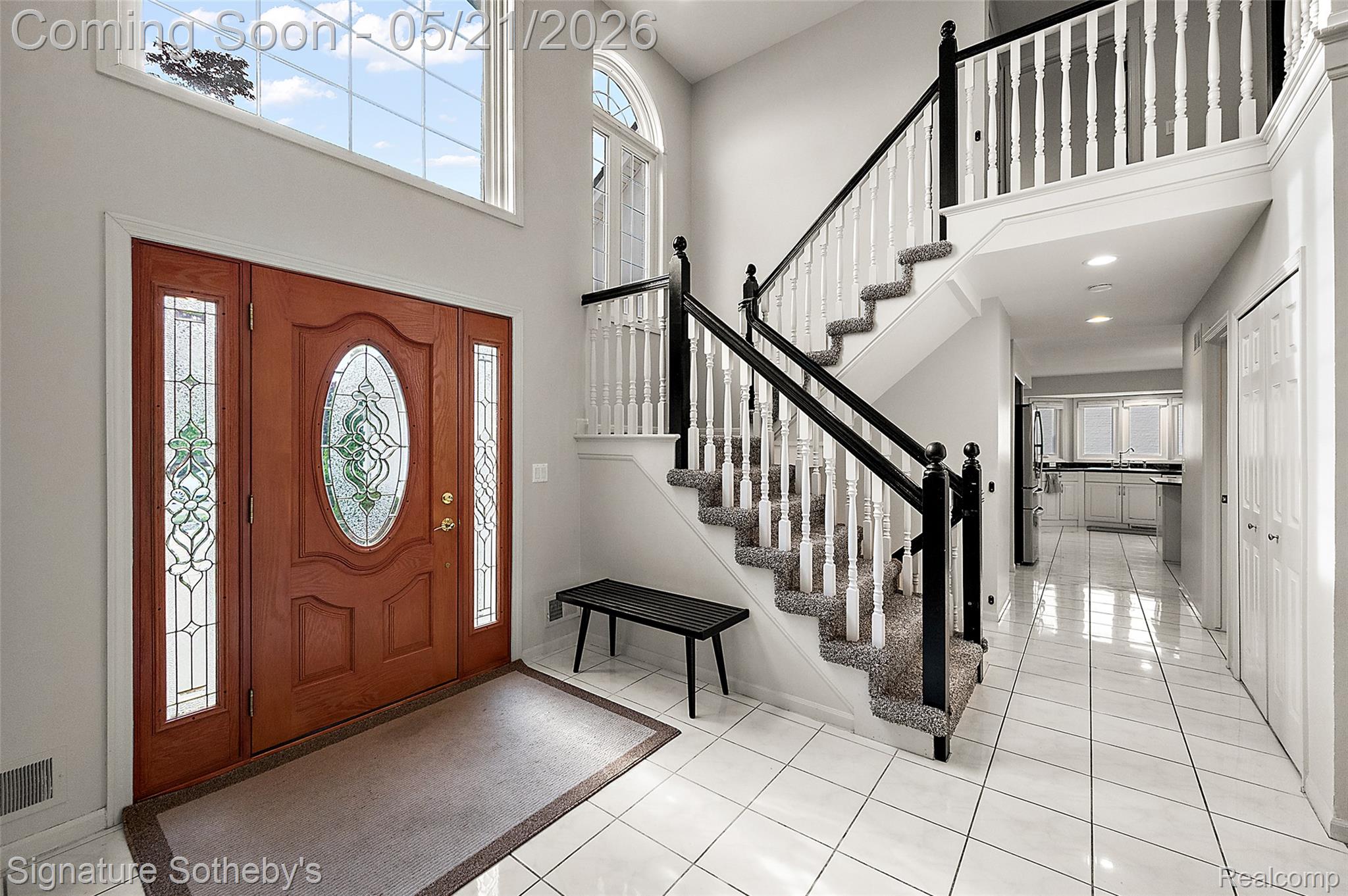 42280 Locklin Drive Property Photo 5