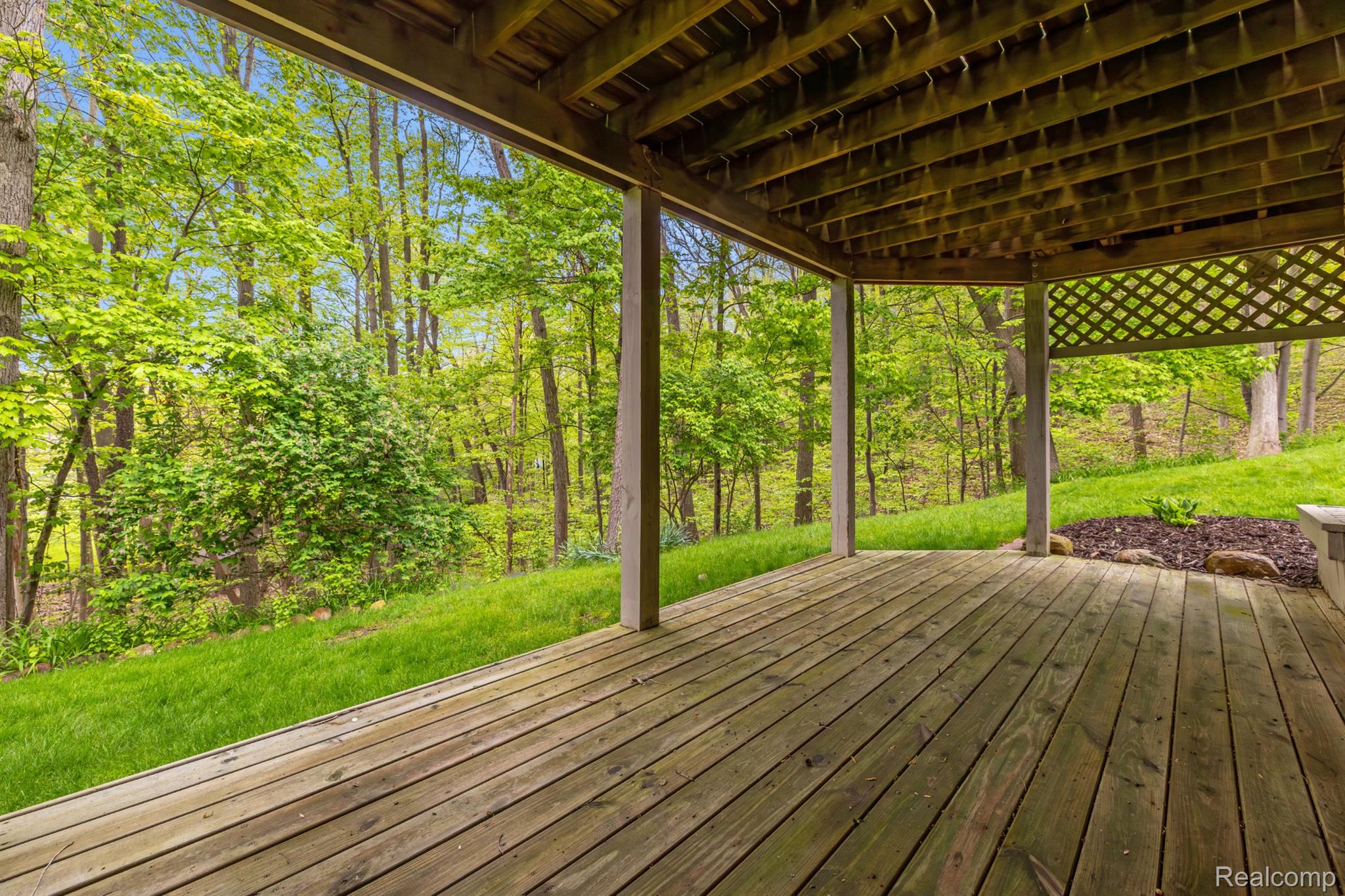2484 Pine Hollow Trail Property Photo 44