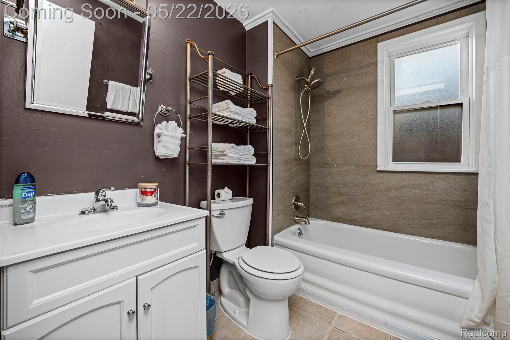 211 N Main Street 1 Property Photo 24