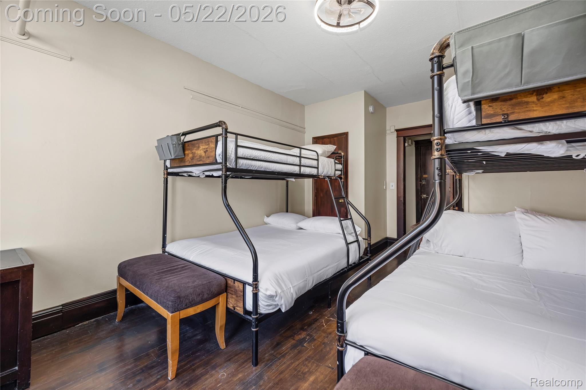 211 N Main Street 2 Property Photo 22