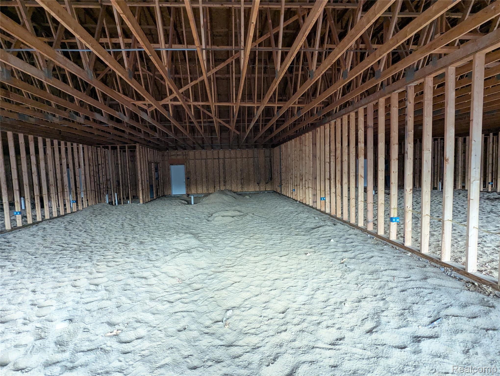 1324 W State Street Property Photo 4