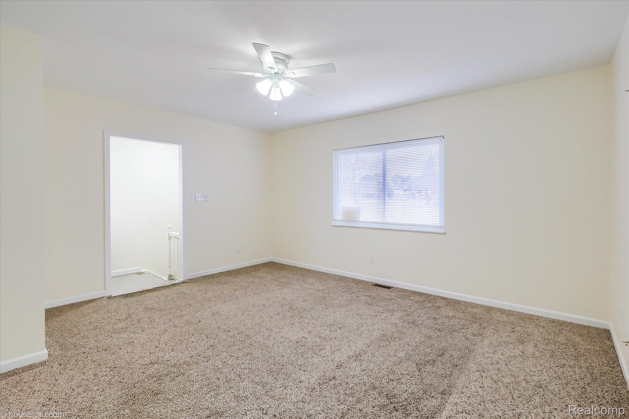 2127 Kenneth Street Property Photo 37