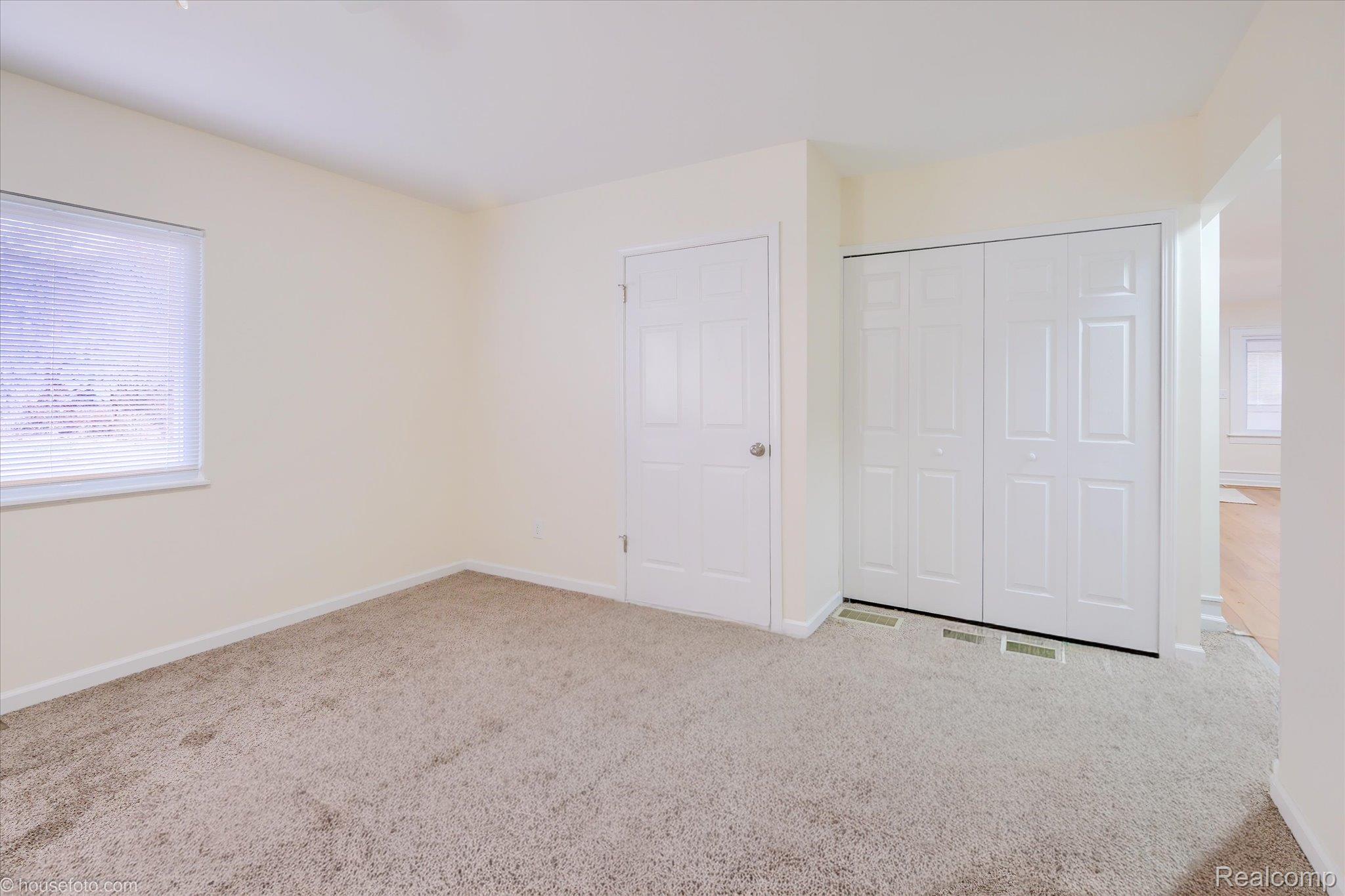 2127 Kenneth Street Property Photo 39