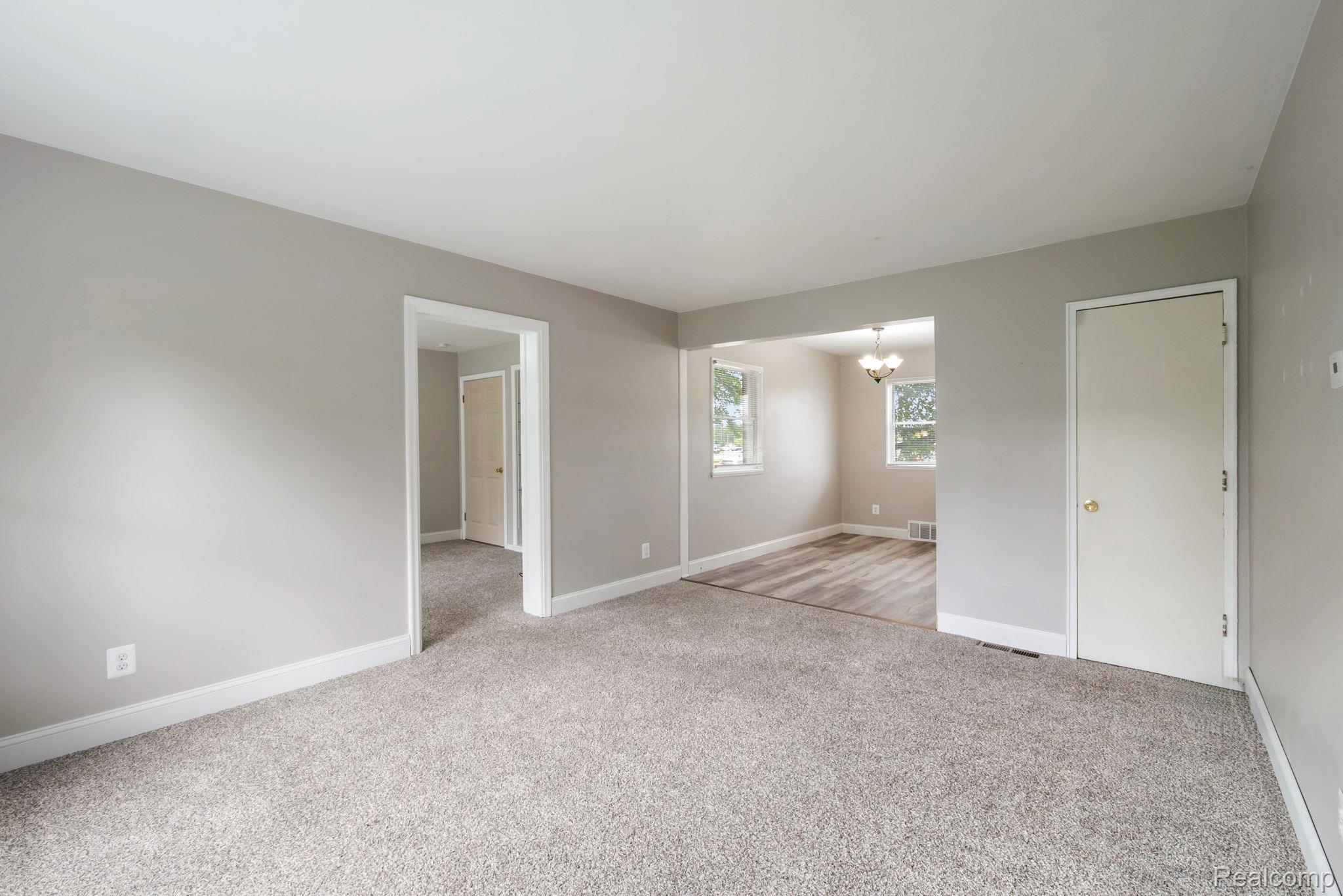 3388 Coolidge Hwy Property Photo 5