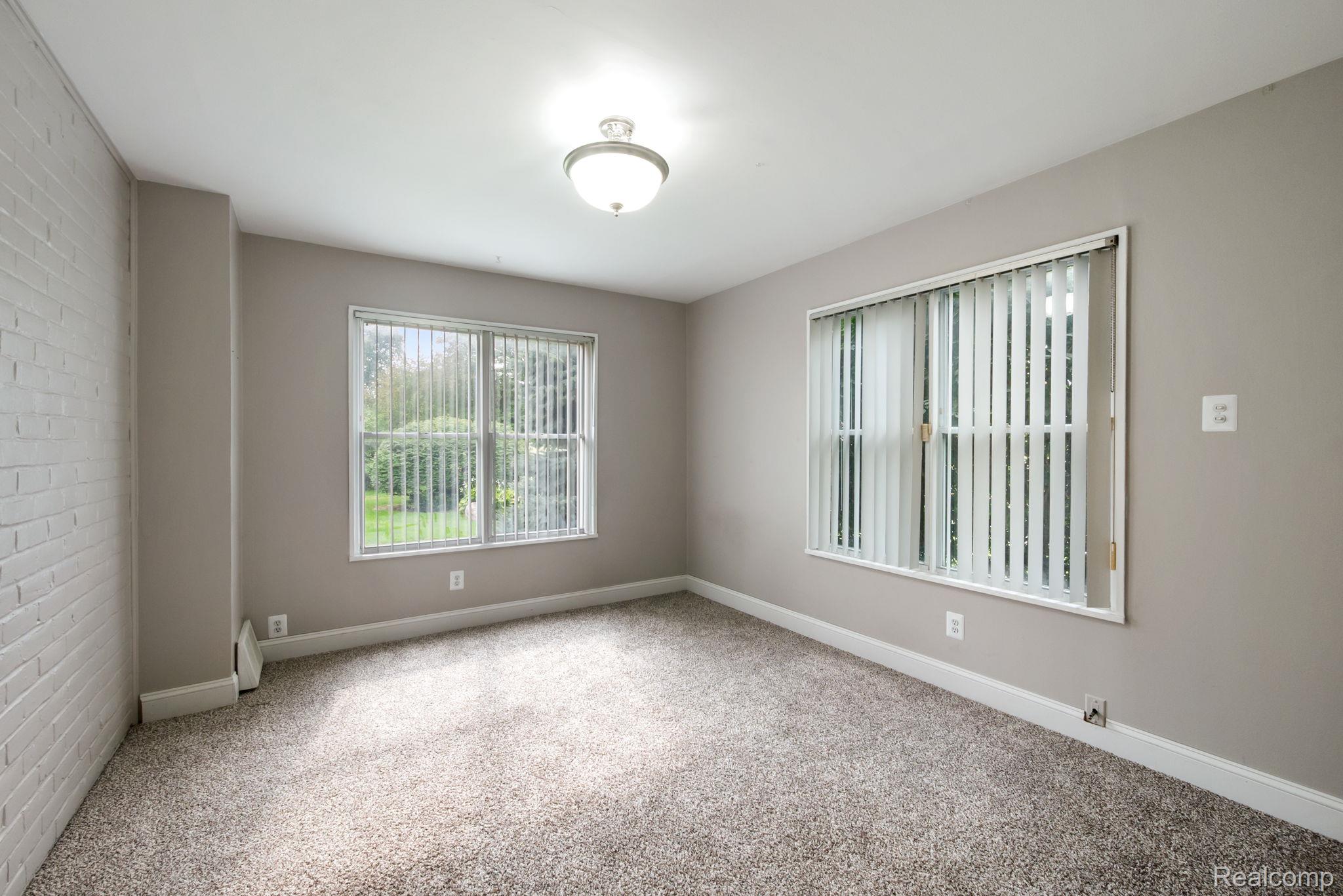 3388 Coolidge Hwy Property Photo 17