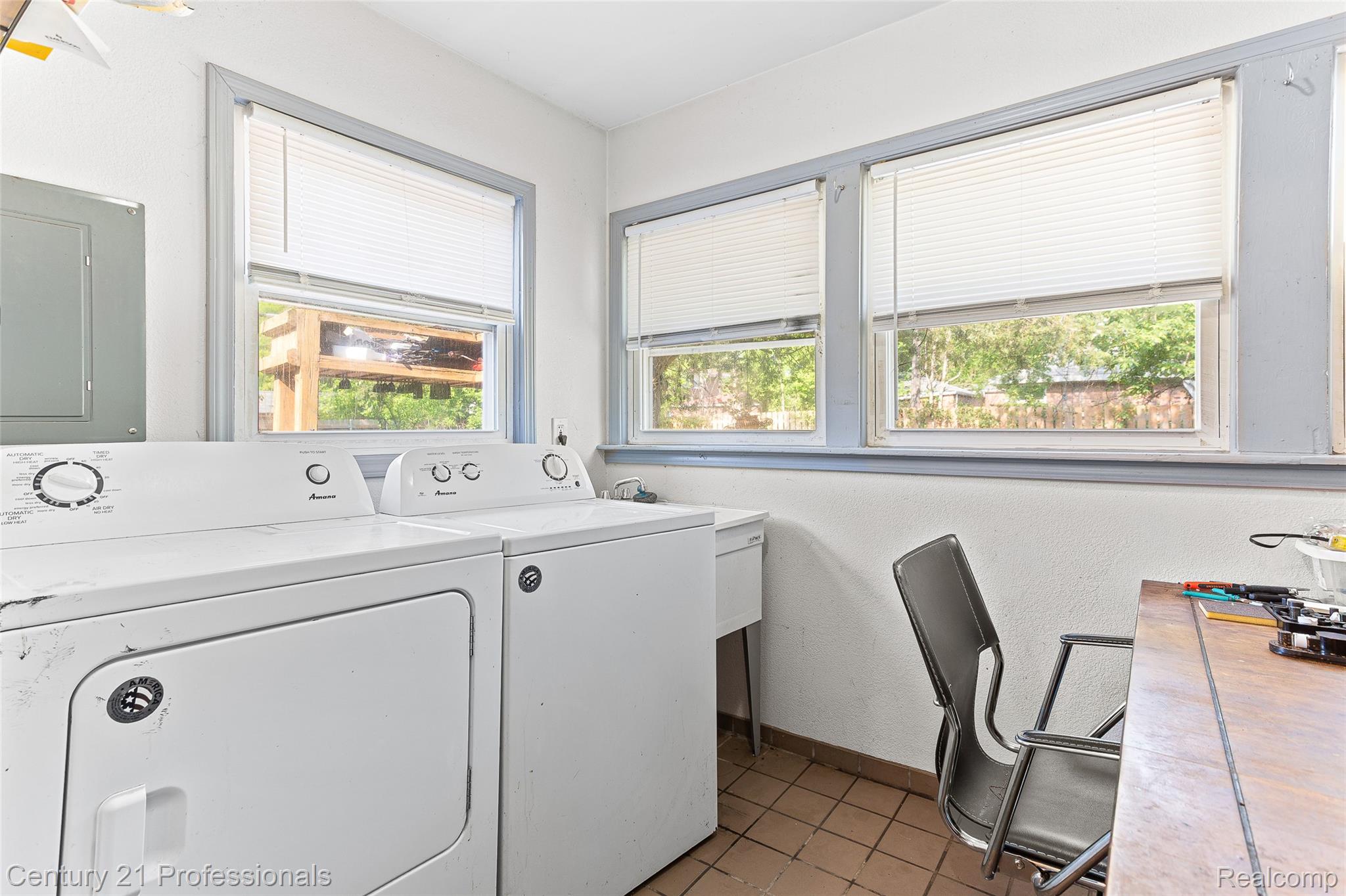 3231 Spruce Street Property Photo 21