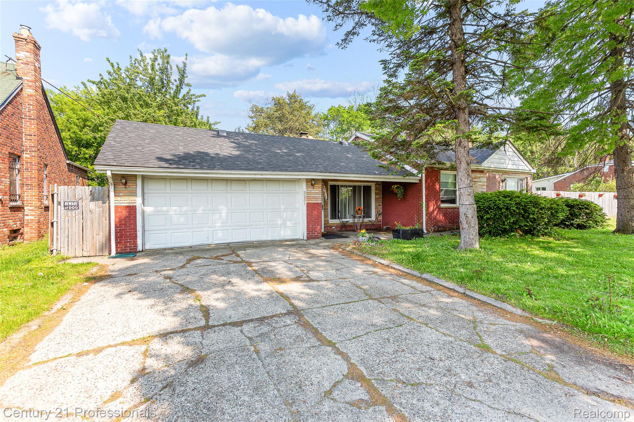3231 Spruce Street Property Photo 35