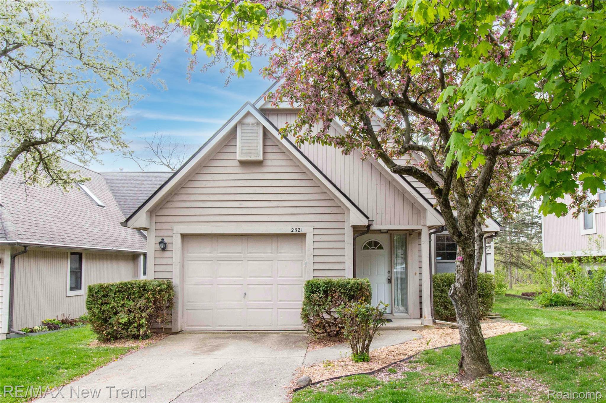 2521 Country Village Court Property Photo 1