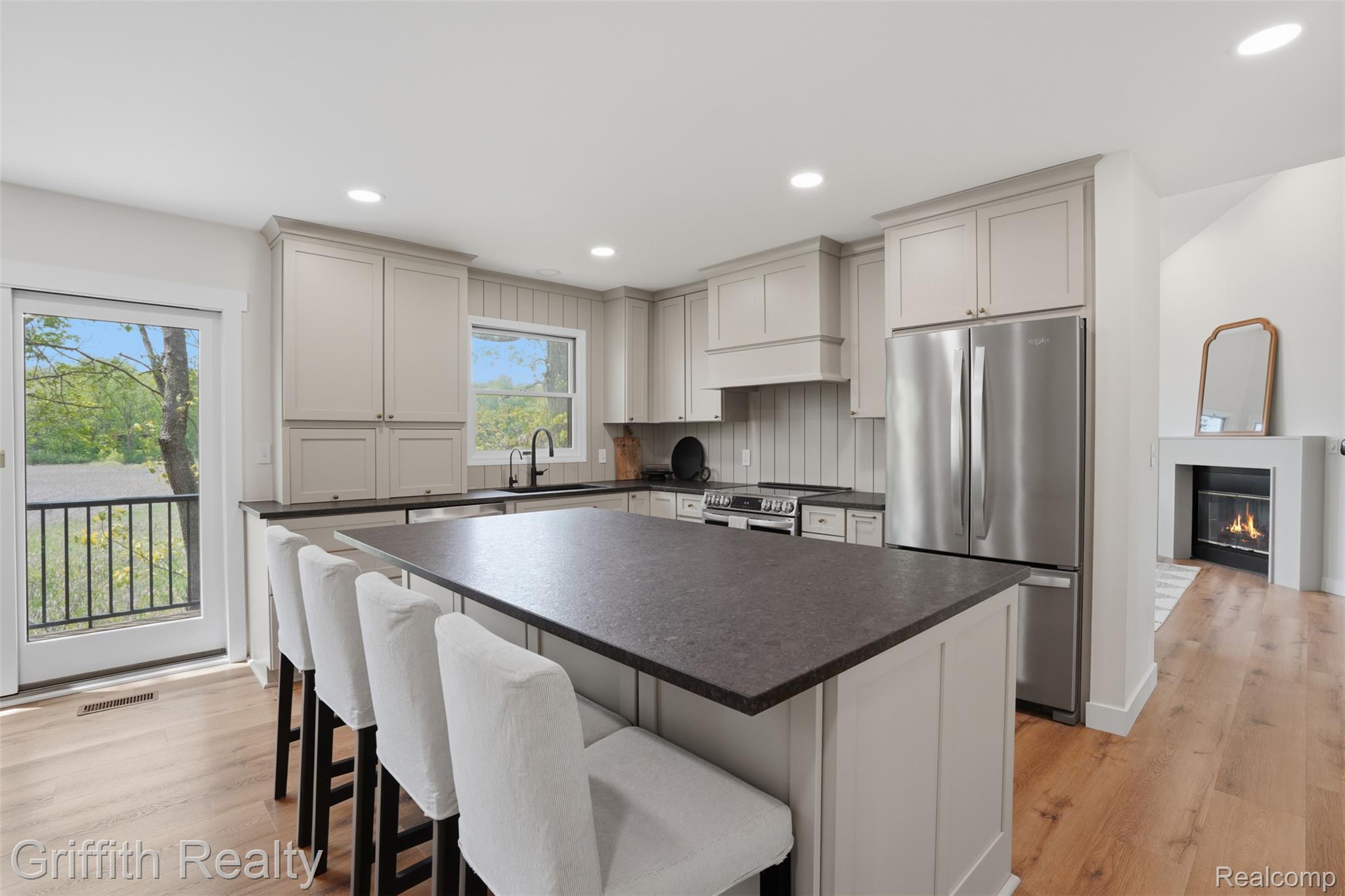 10232 Spencer Road Property Photo 10