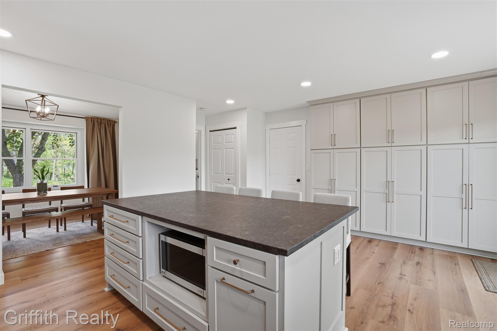 10232 Spencer Road Property Photo 13