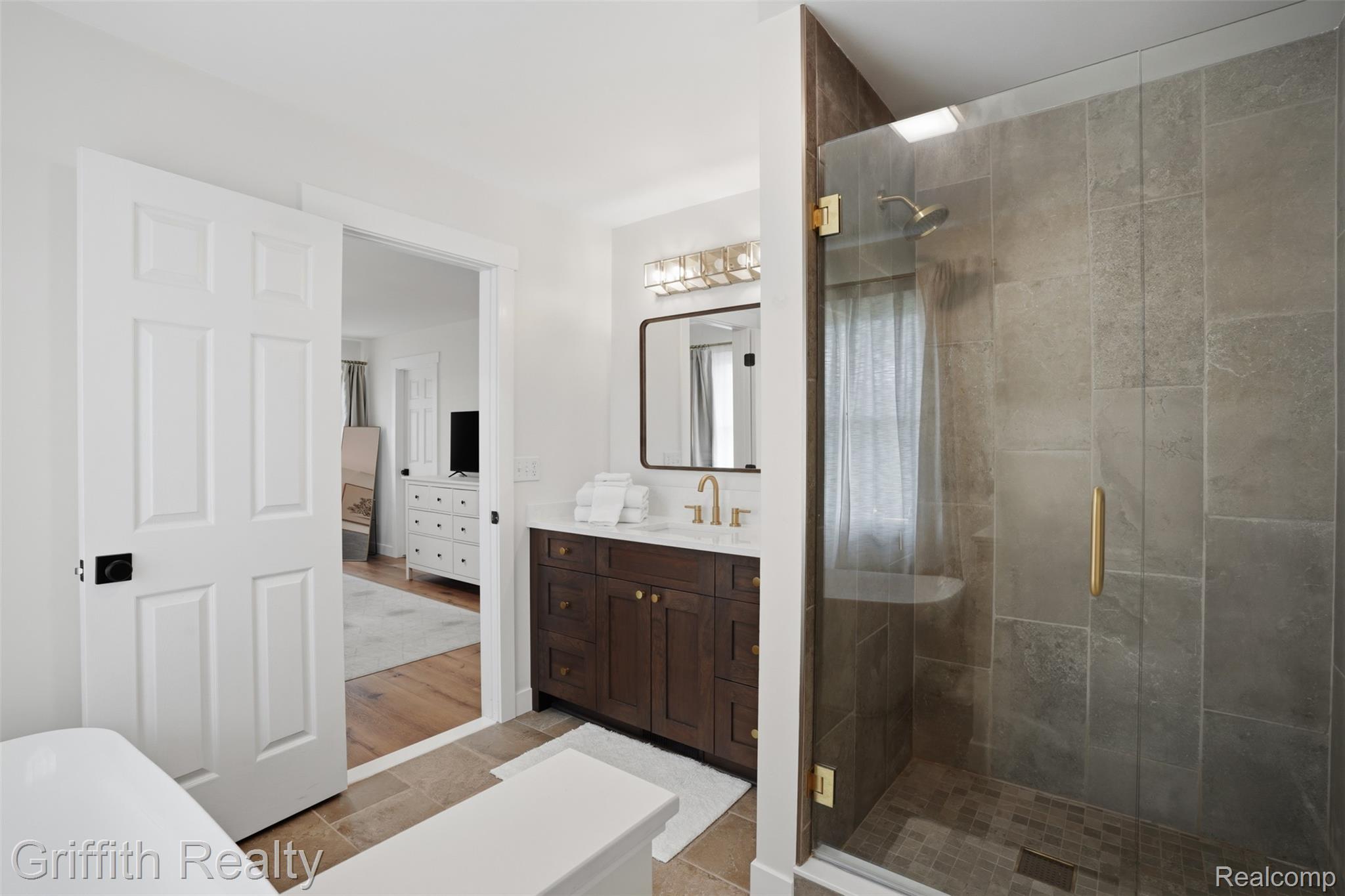 10232 Spencer Road Property Photo 28