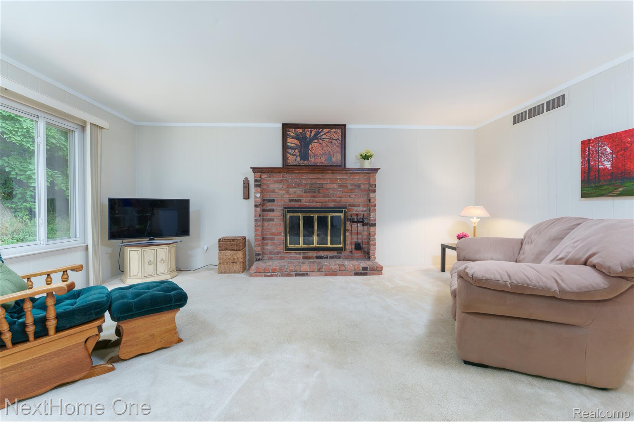 6448 Grand Circle Drive Property Photo 5