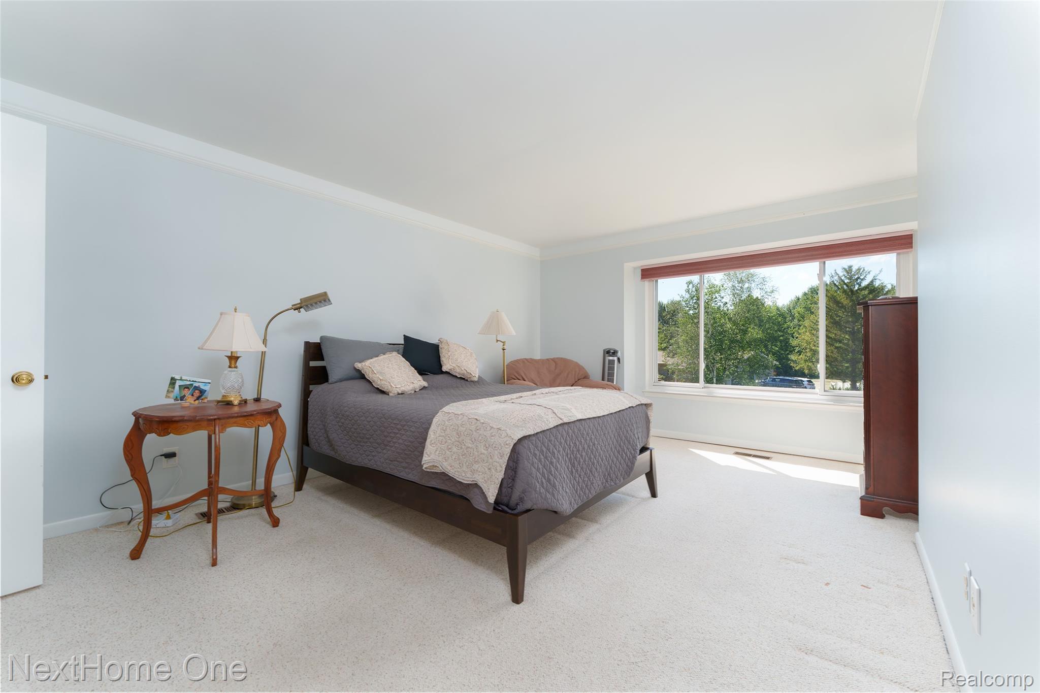 6448 Grand Circle Drive Property Photo 10