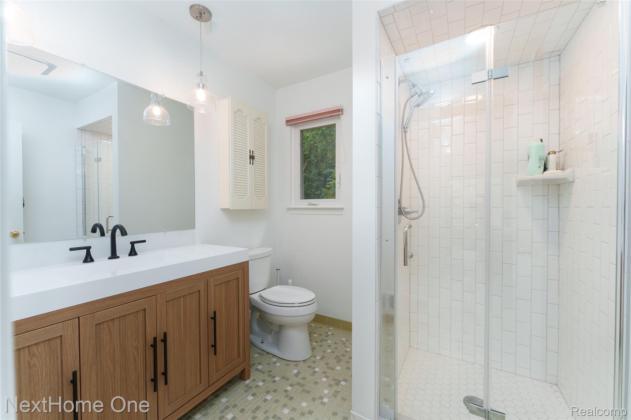 6448 Grand Circle Drive Property Photo 12