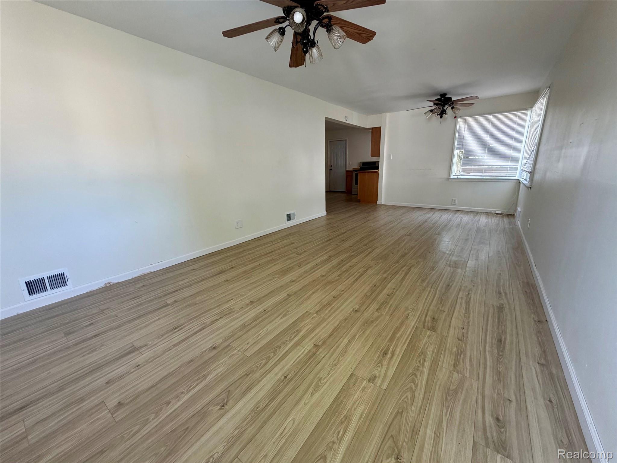 1601 N Ballenger Highway Property Photo 8