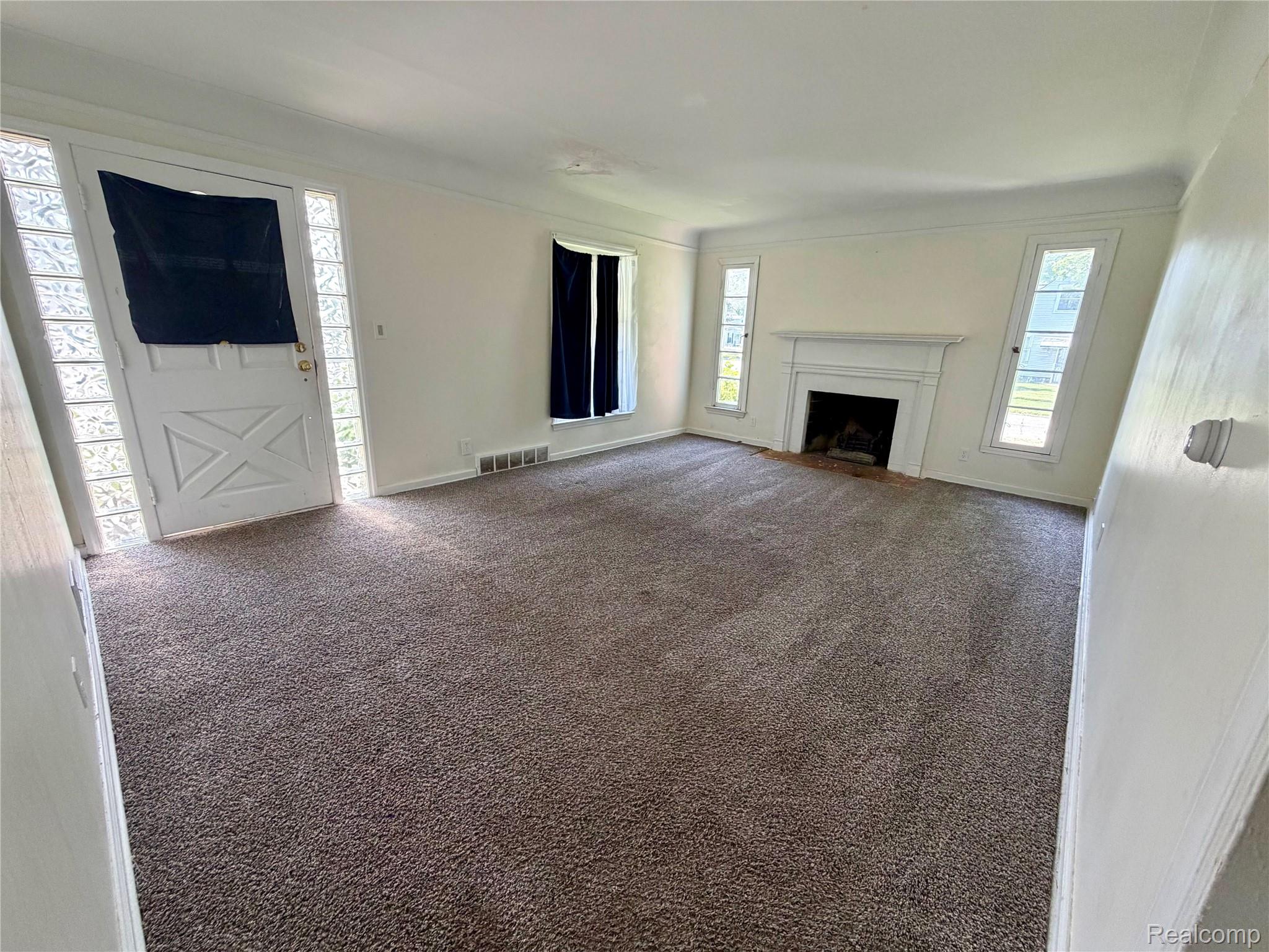 1601 N Ballenger Highway Property Photo 9