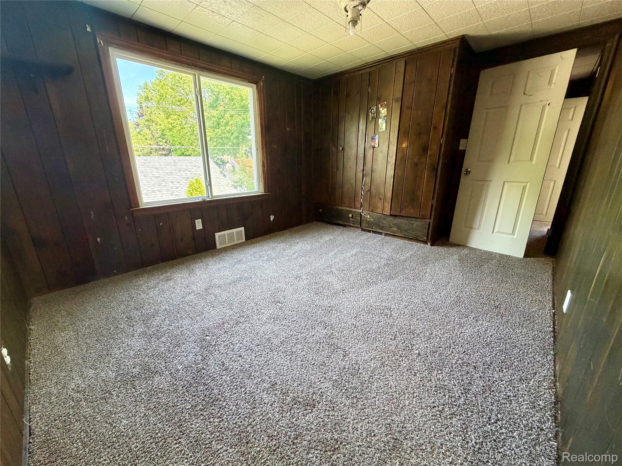 1601 N Ballenger Highway Property Photo 14