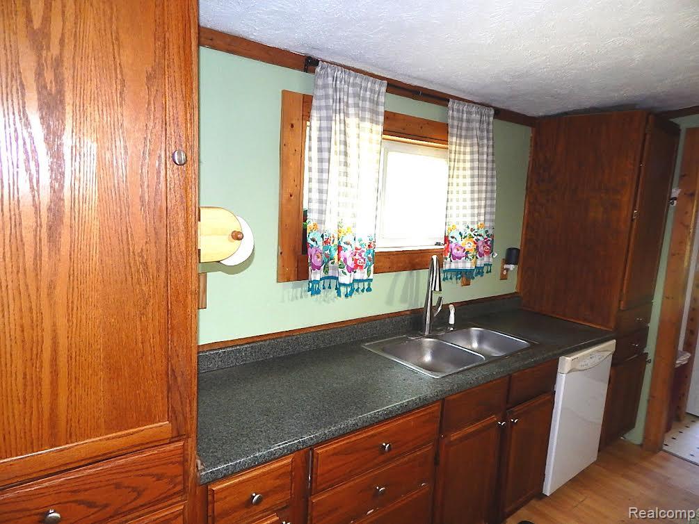 2389 W Maplehurst Drive Property Photo 9