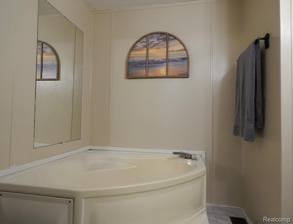2389 W Maplehurst Drive Property Photo 22