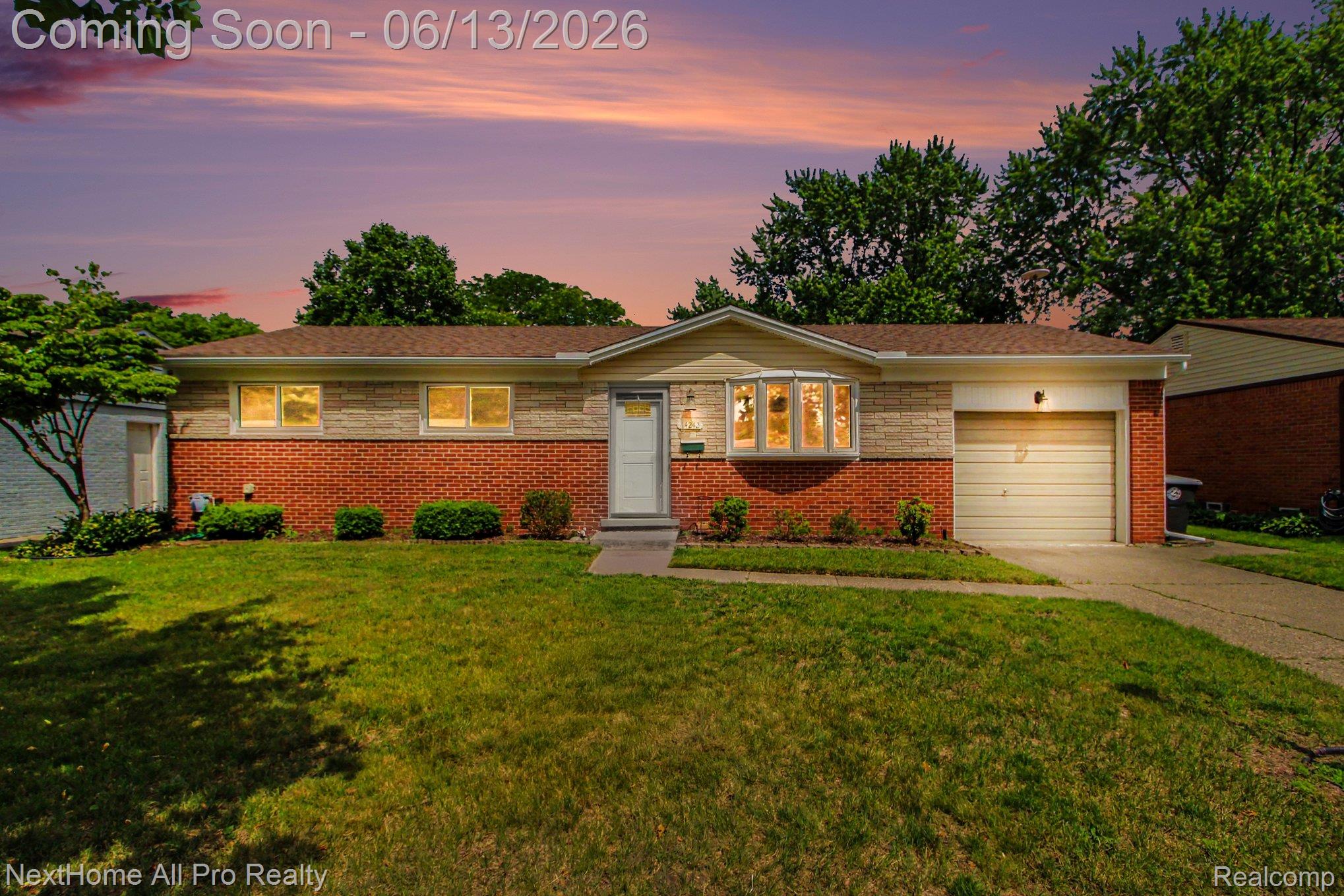 14242 Park Street Property Photo 1