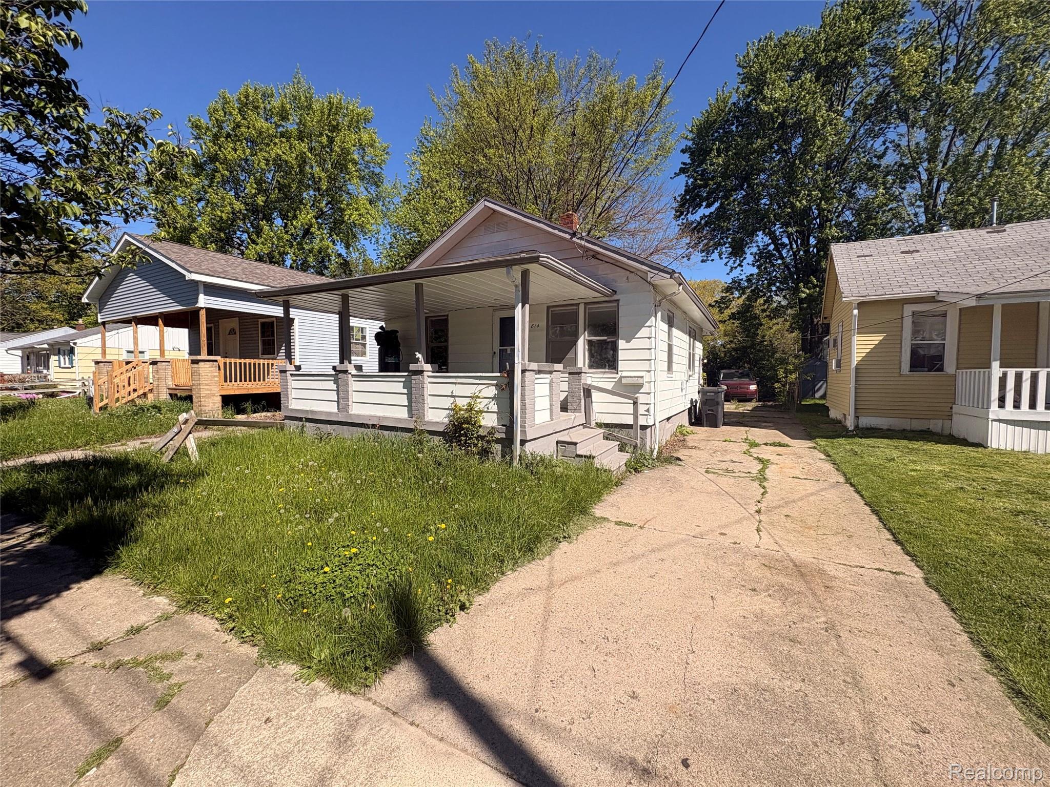814 Alvord Avenue Property Photo 2