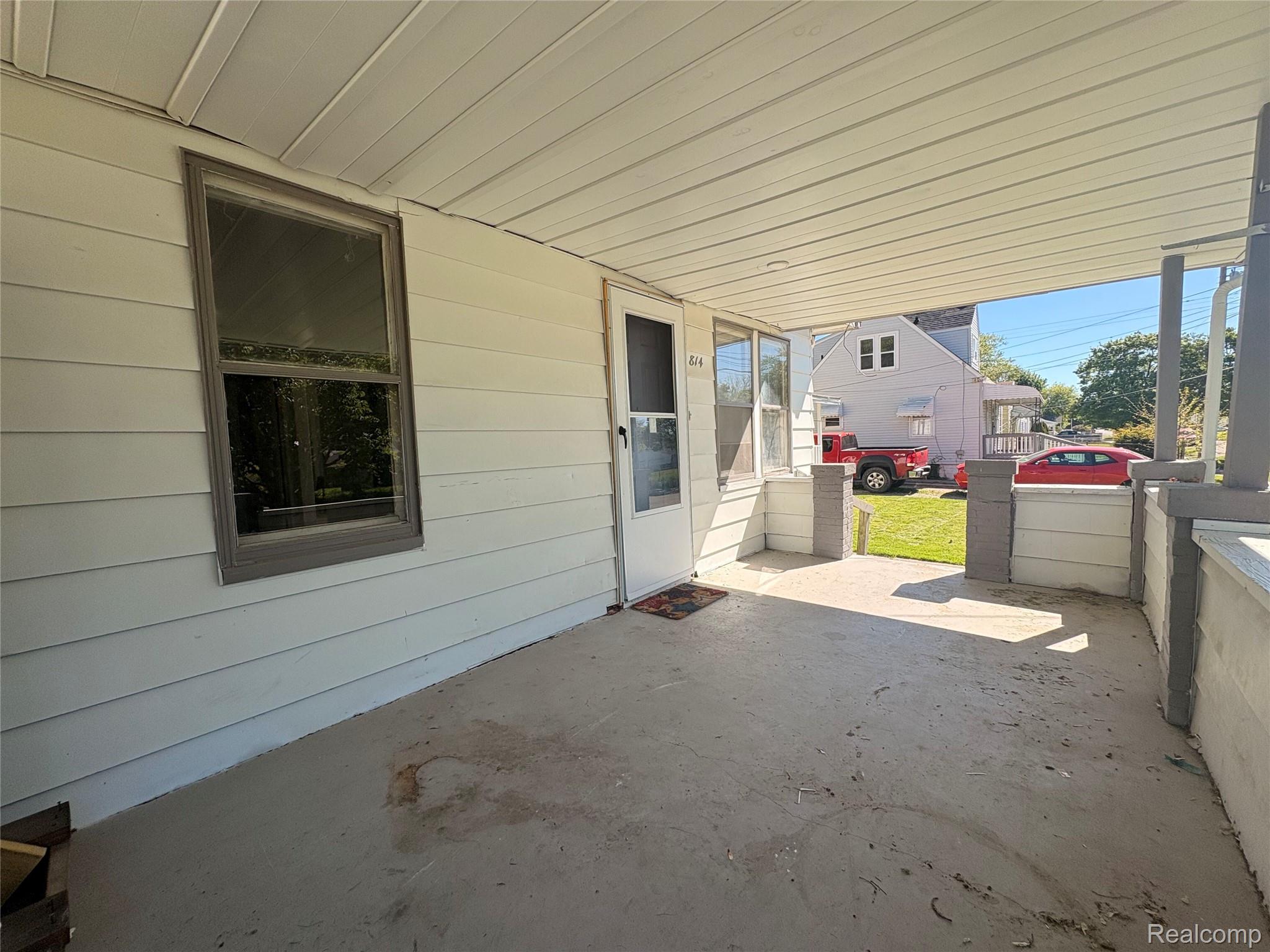 814 Alvord Avenue Property Photo 3