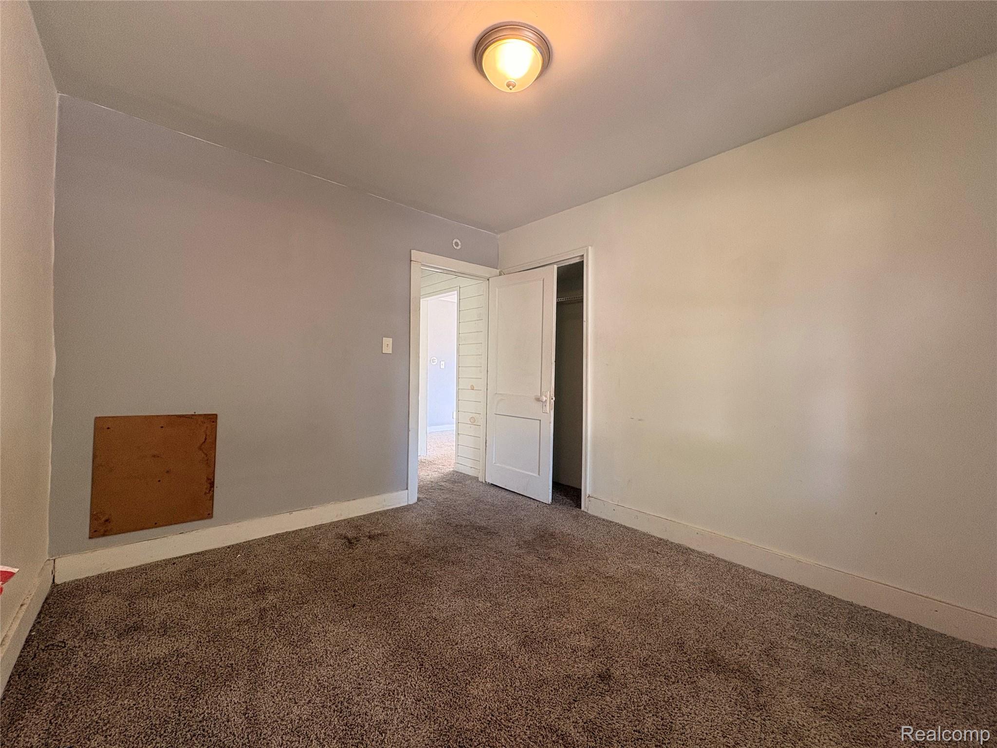 814 Alvord Avenue Property Photo 7