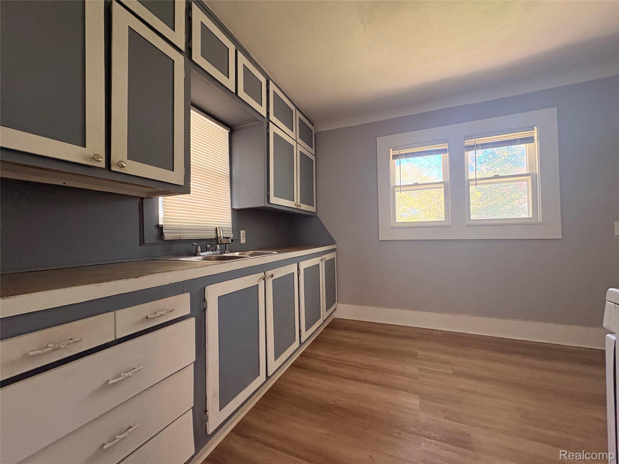 814 Alvord Avenue Property Photo 11
