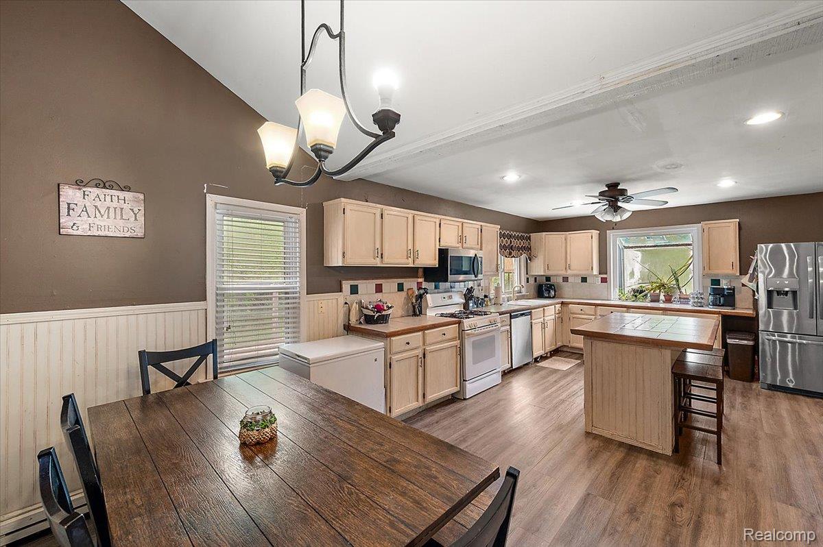 3915 Fruit Street Property Photo 16
