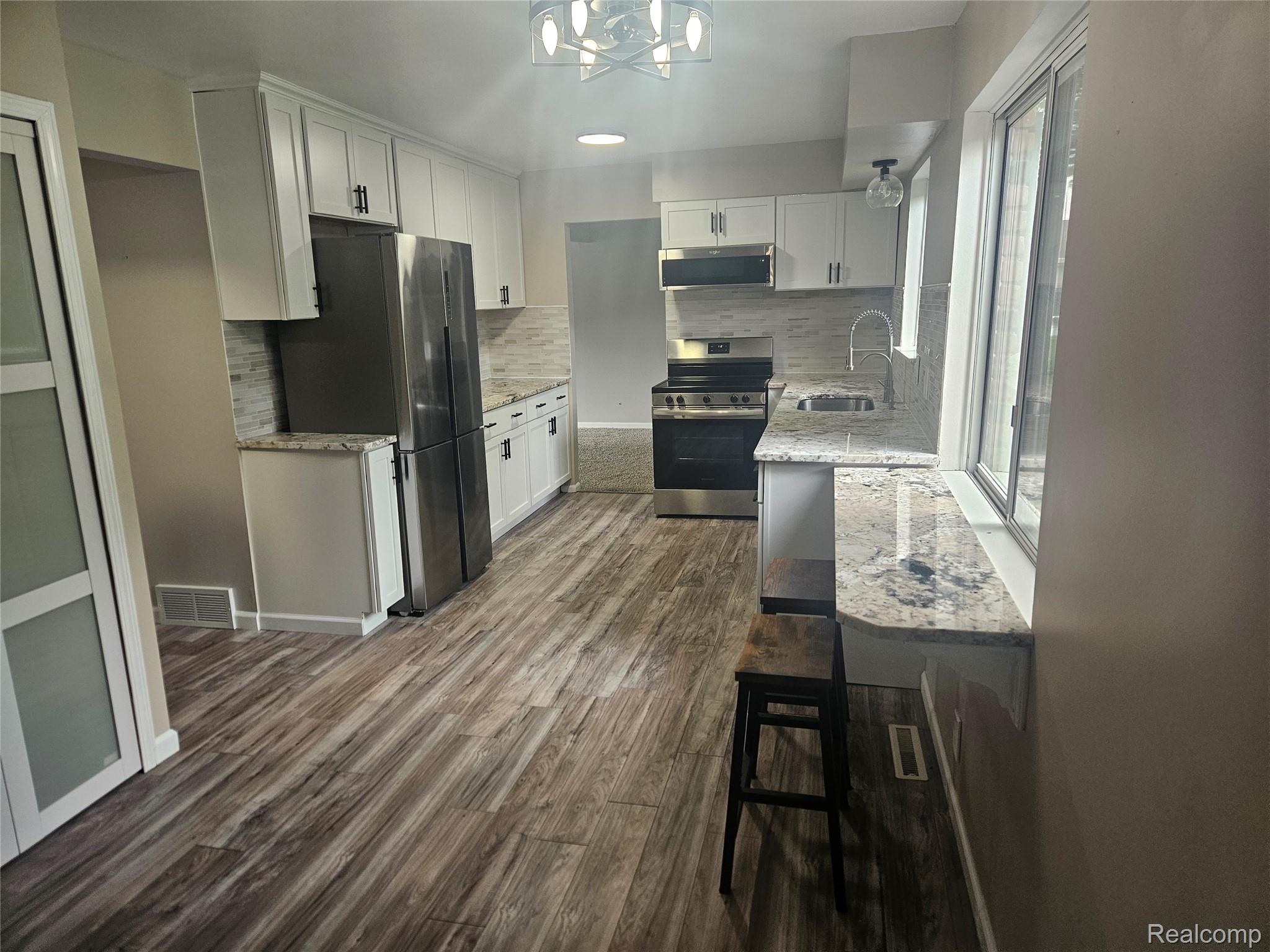 1210 Bay Ridge Property Photo 3