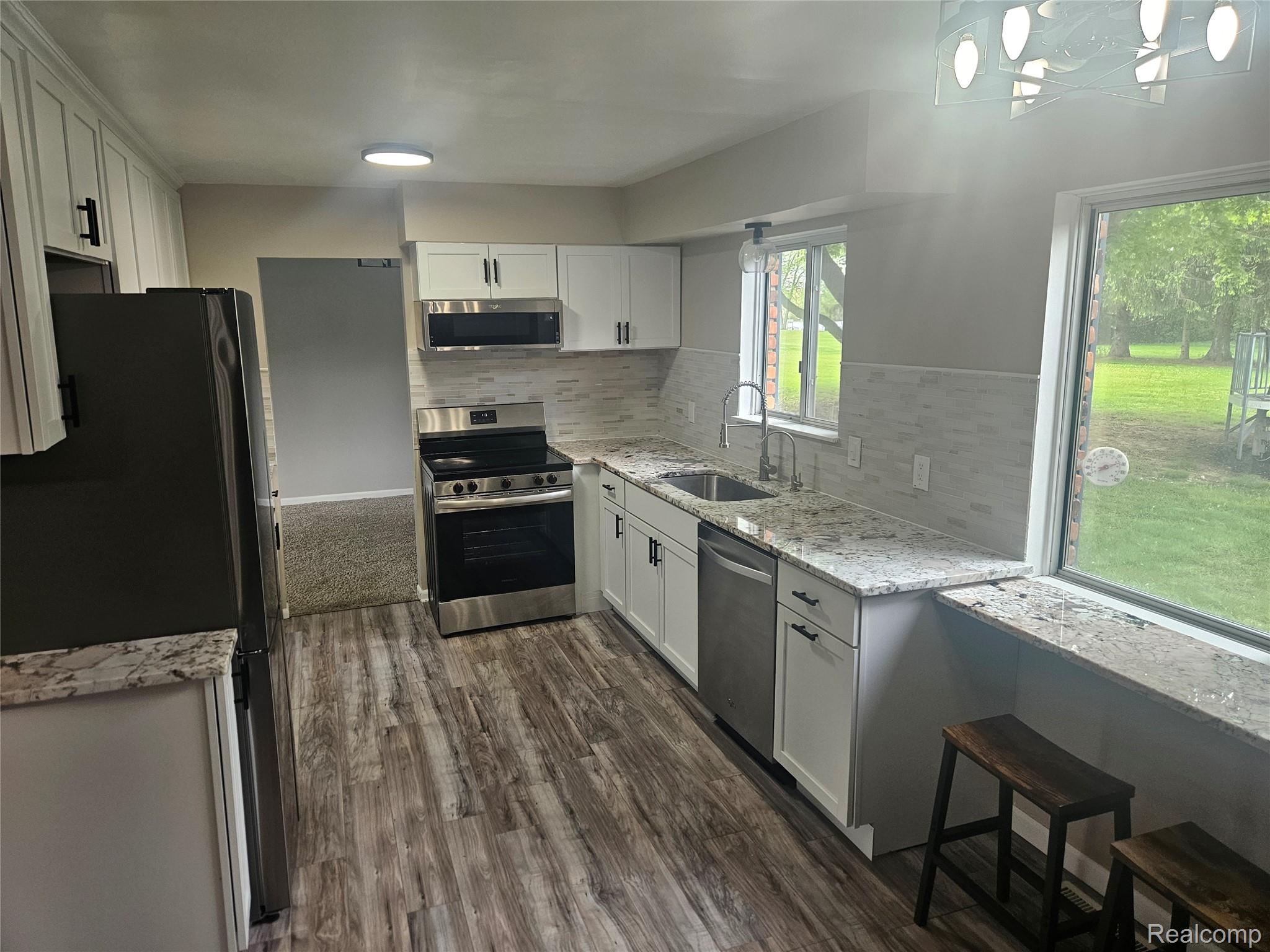 1210 Bay Ridge Property Photo 4