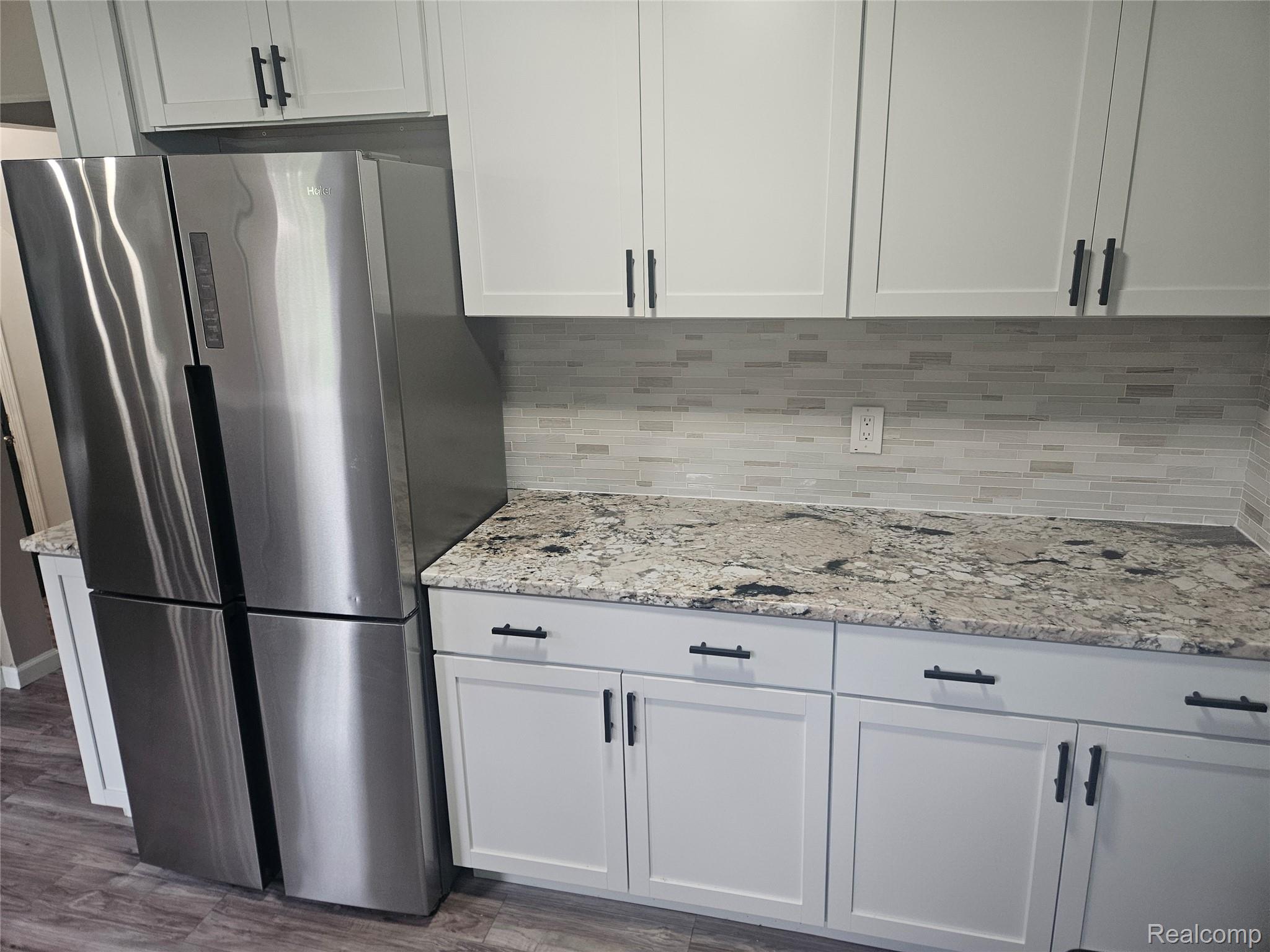 1210 Bay Ridge Property Photo 5