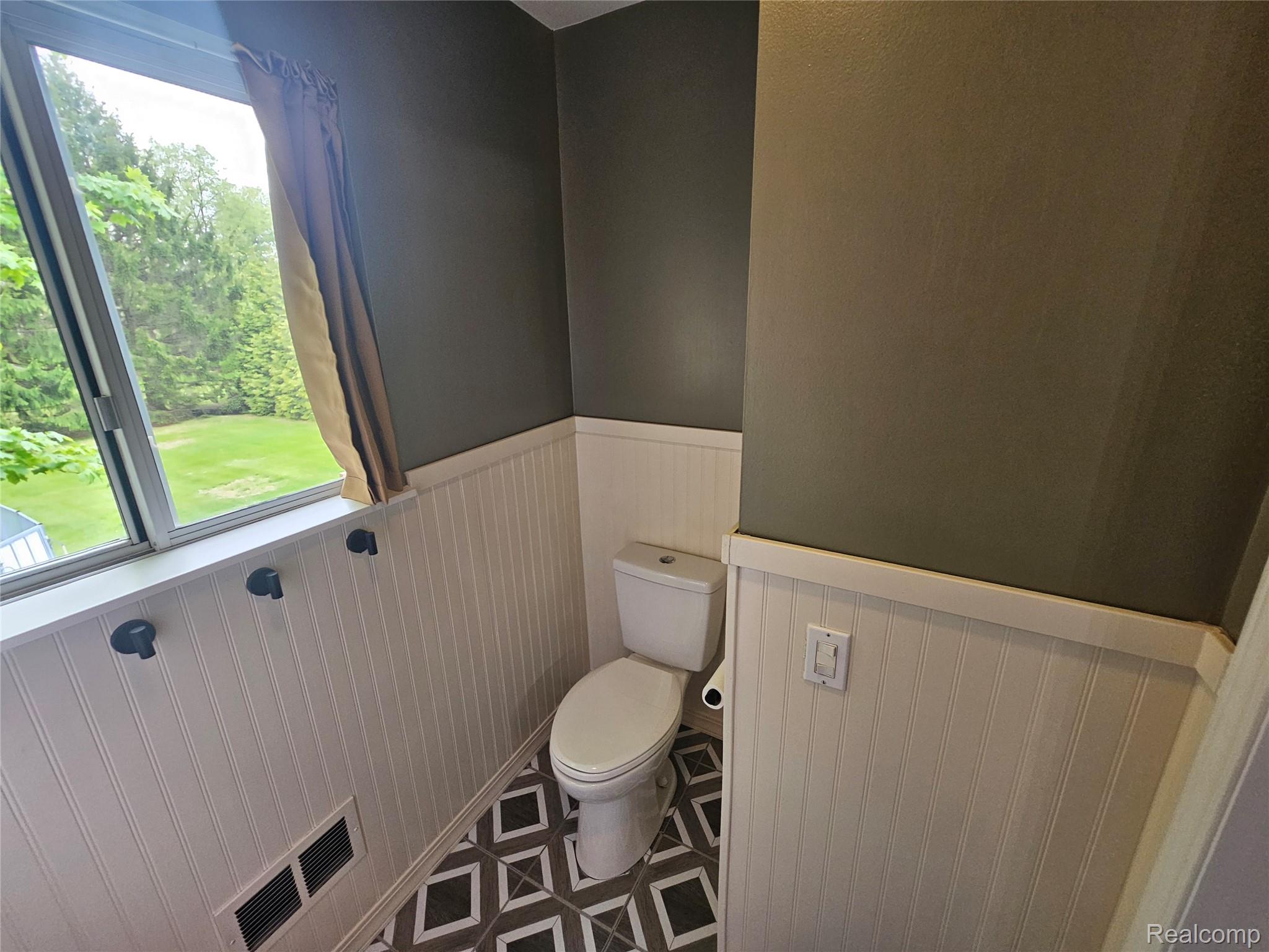 1210 Bay Ridge Property Photo 13