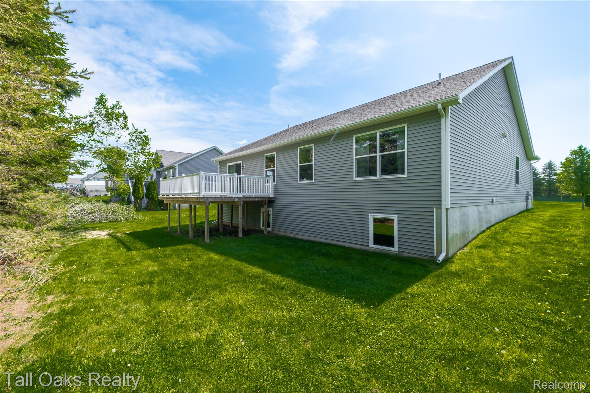 291 Golfside Drive Property Photo 6